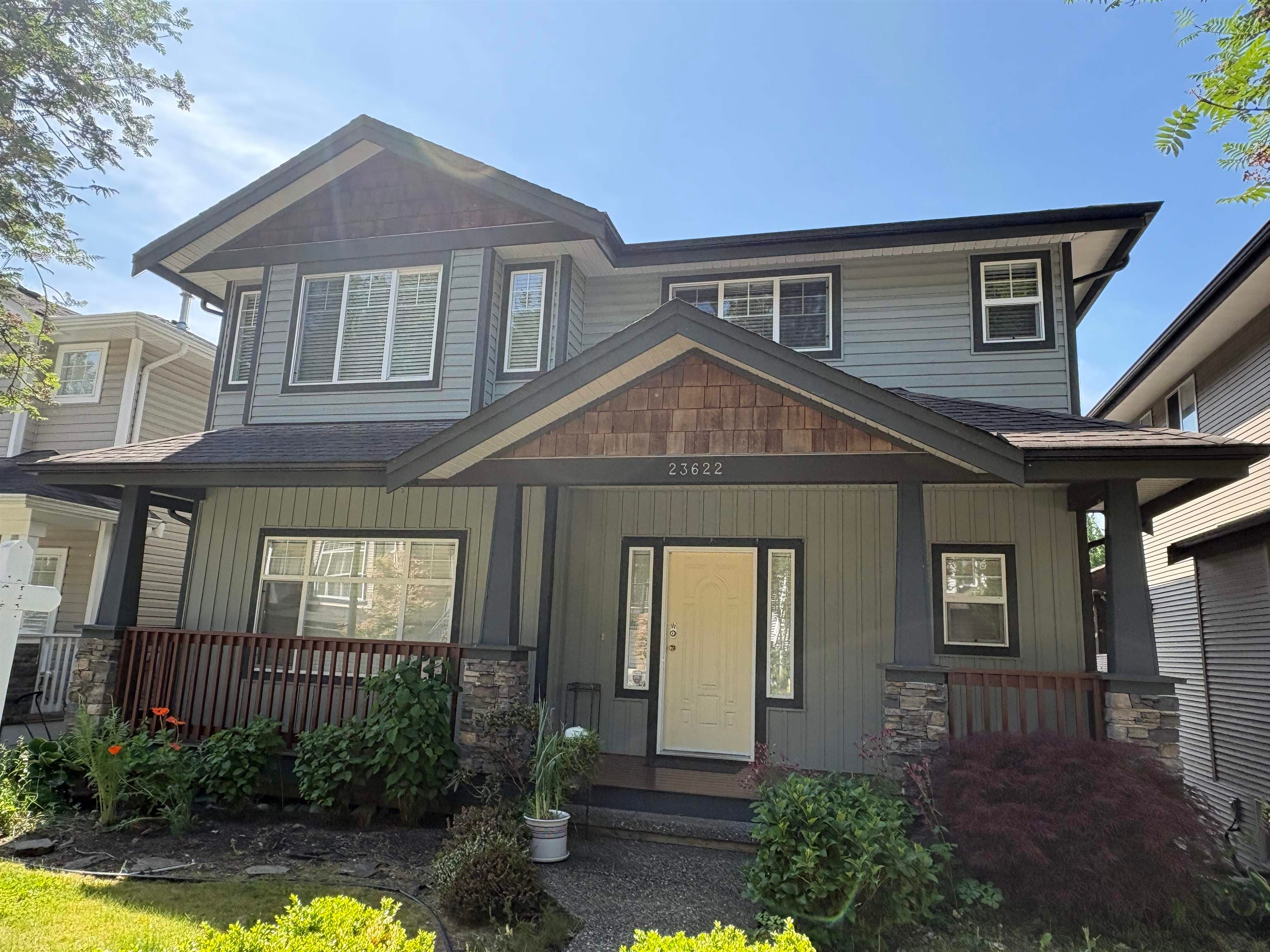 23622 111a Avenue, Maple Ridge, V2W 2G1 — photo 1