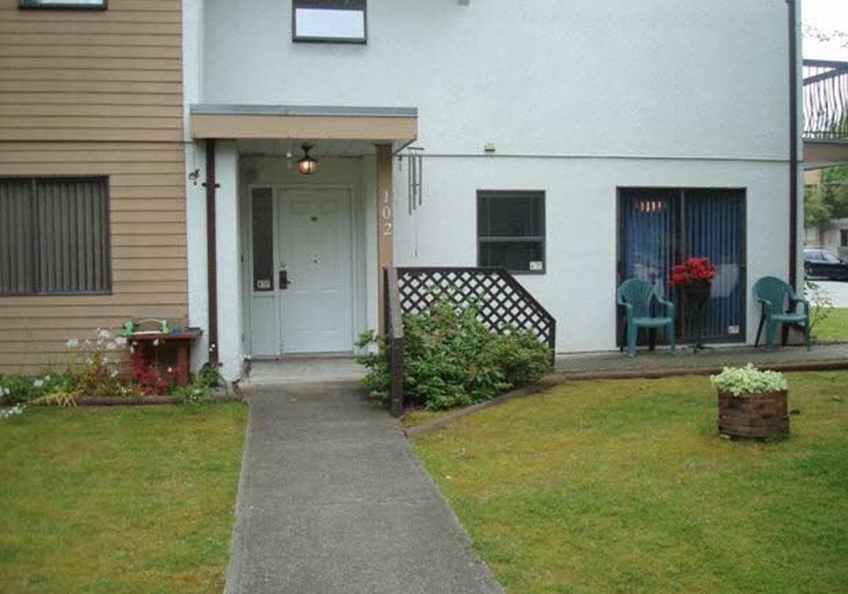 102 - 7036 133b Street, Surrey