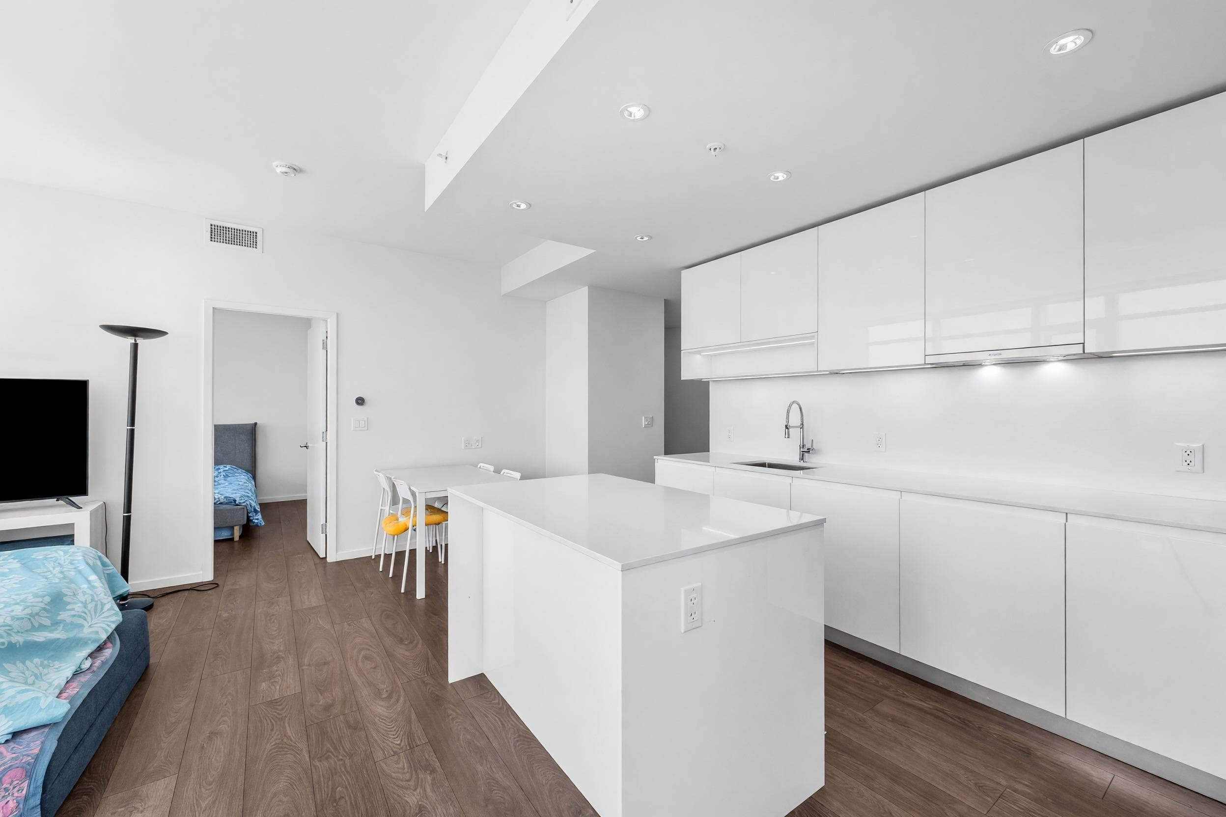 902 - 6808 Minoru Boulevard, Richmond, V6Y 0M7 — photo 5