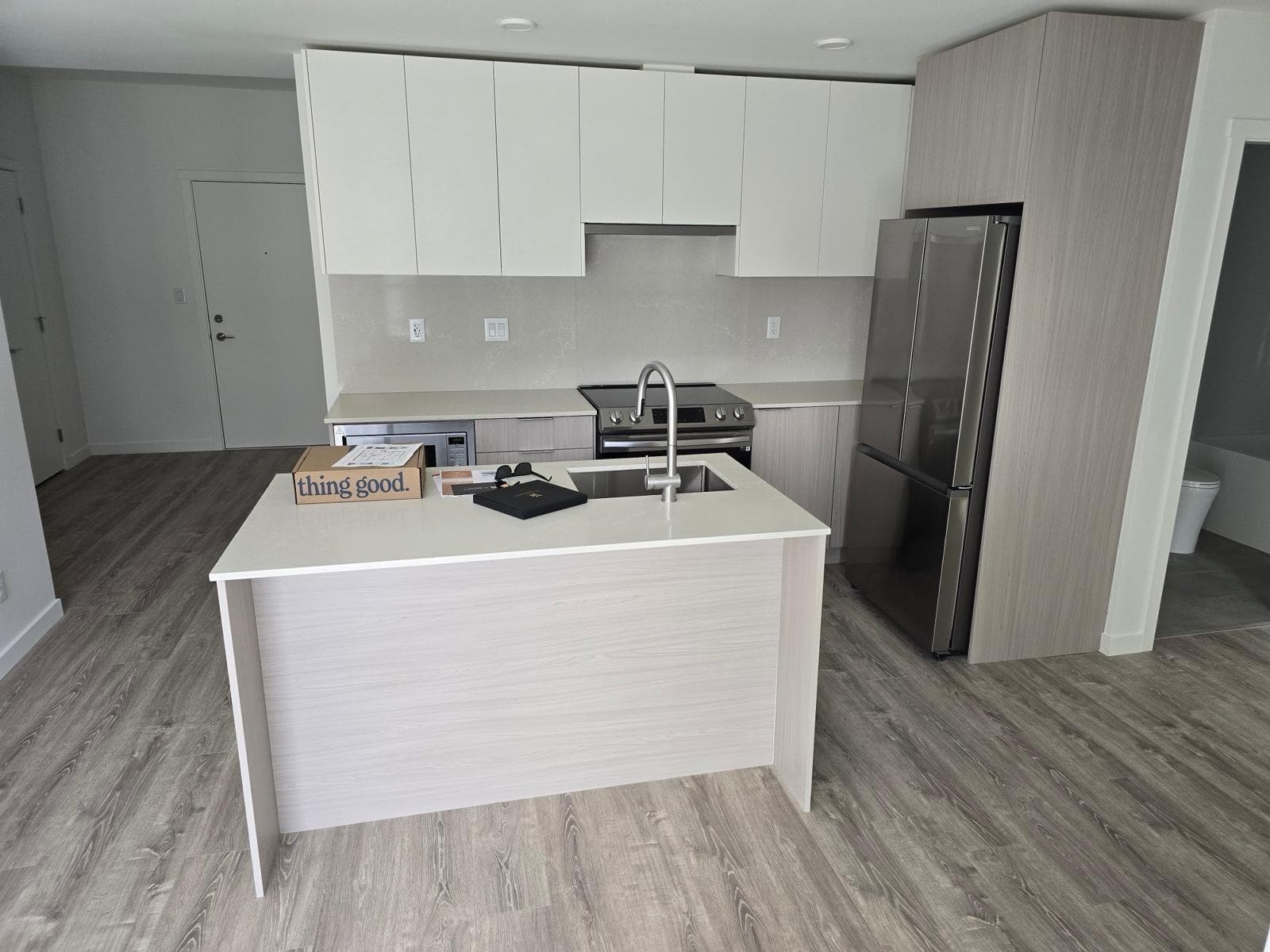 521 - 13968 Laurel Drive, Surrey, V3T 0S9 — photo 4