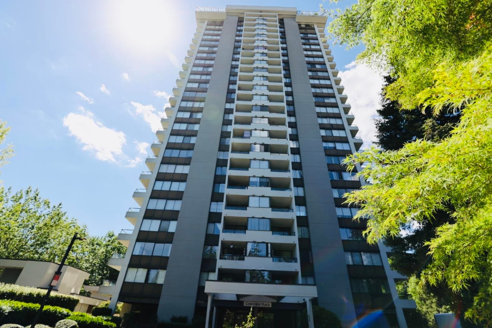 507 - 9521 Cardston Court, Burnaby