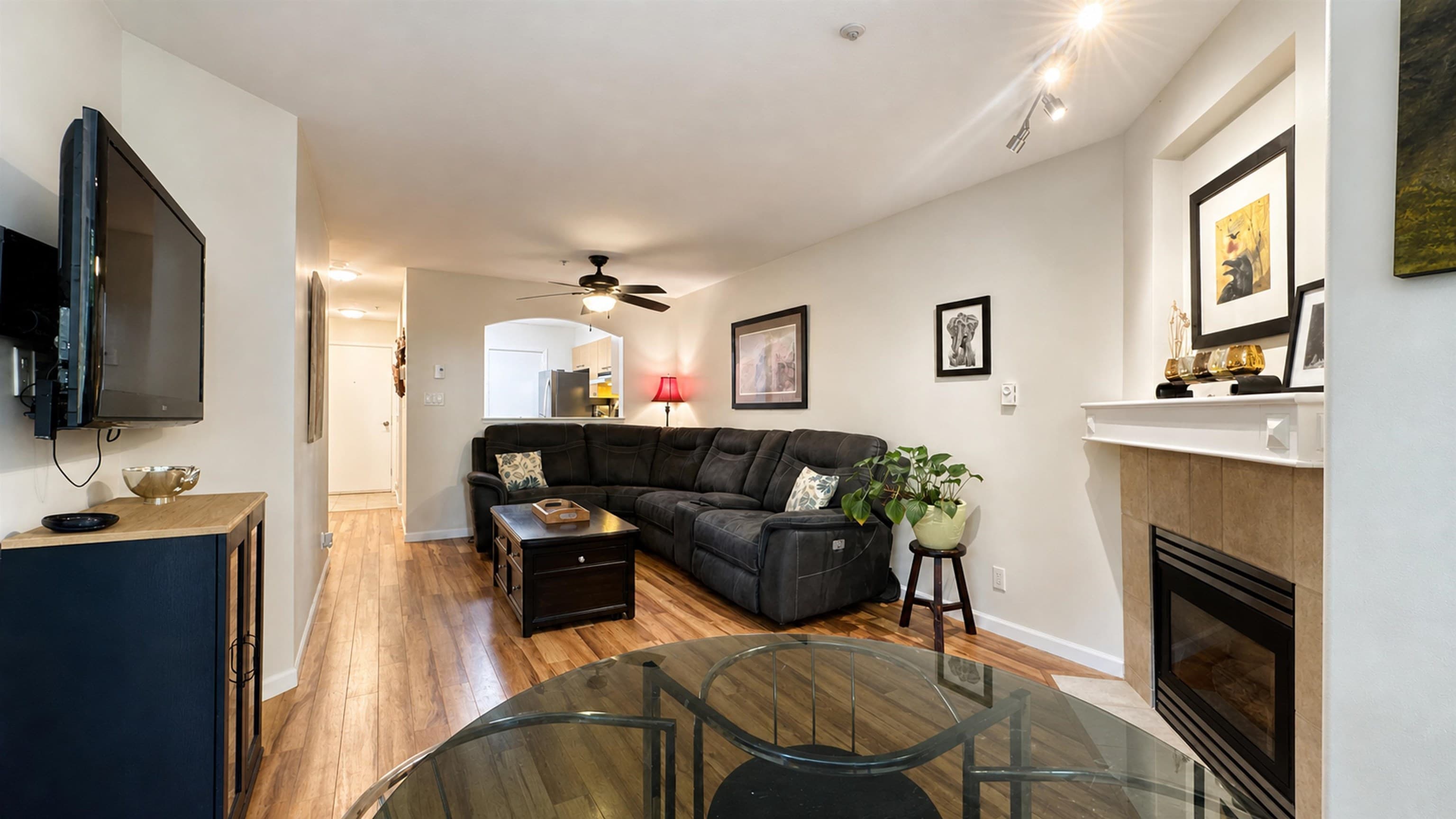 106 - 8495 Jellicoe Street, Vancouver, V5S 2J4 — photo 4