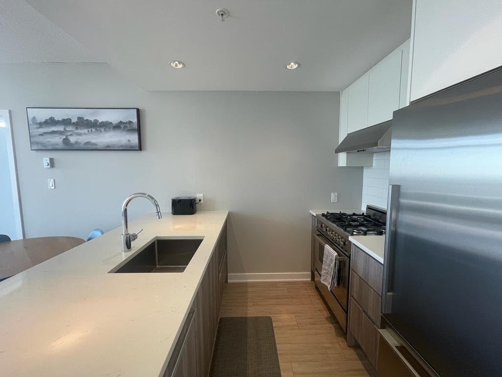 3801 - 4900 Lennox Lane, Vancouver, V5H 0G9 — photo 2