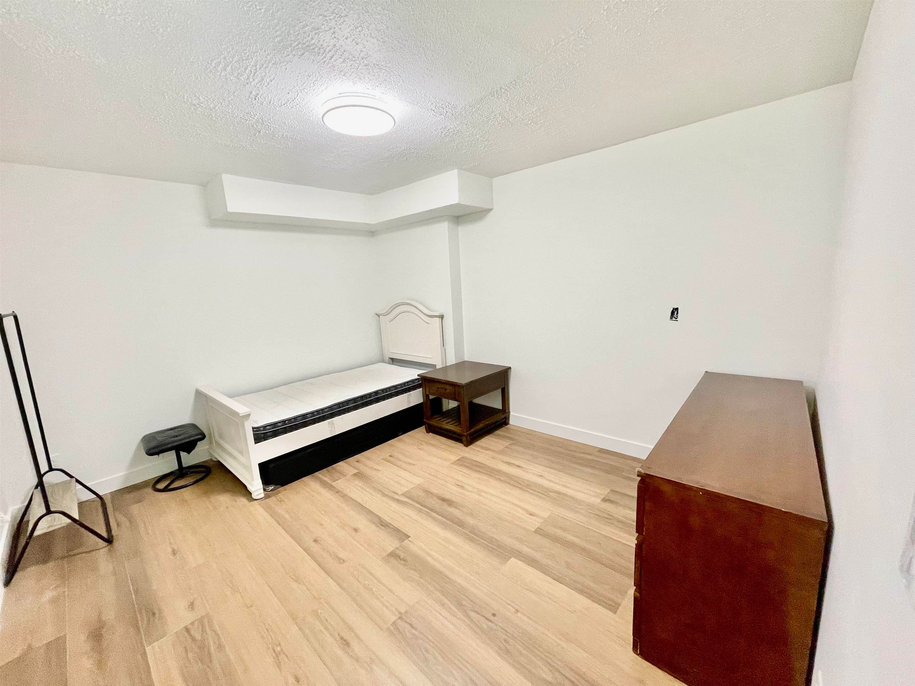 lower level - 1695x 84 Avenue, Surrey, V4N 4V3 — photo 5