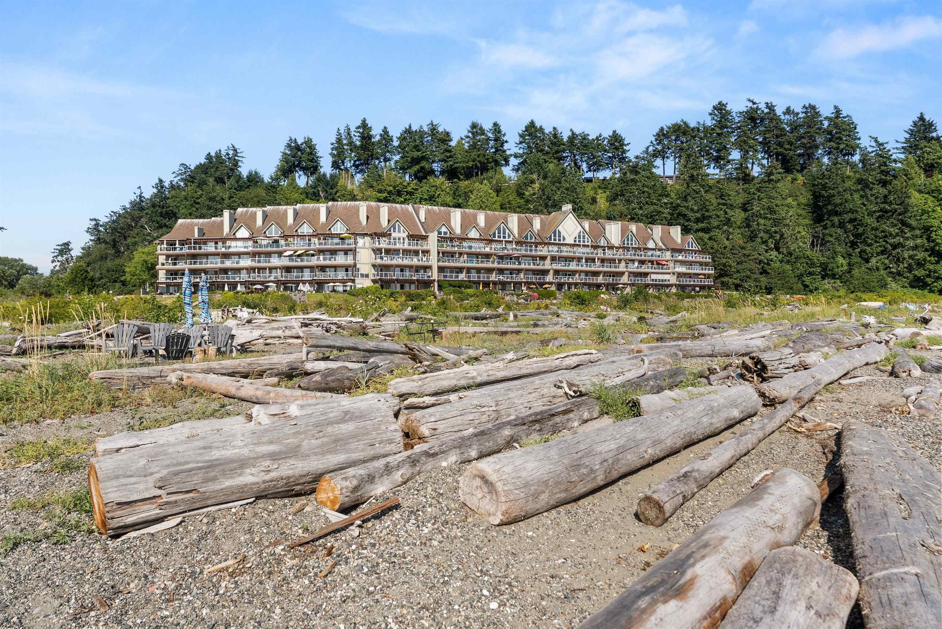 320 - 1120 Tsatsu Shores Drive, Tsawwassen, V4M 4G3 — photo 3
