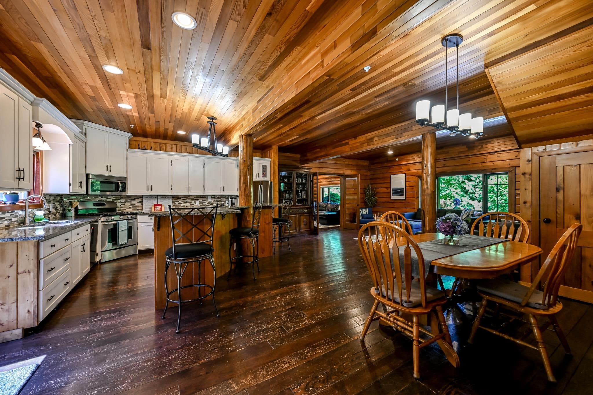11267 Palmer Rolph Street, Maple Ridge, V2W 1H1 — photo 5