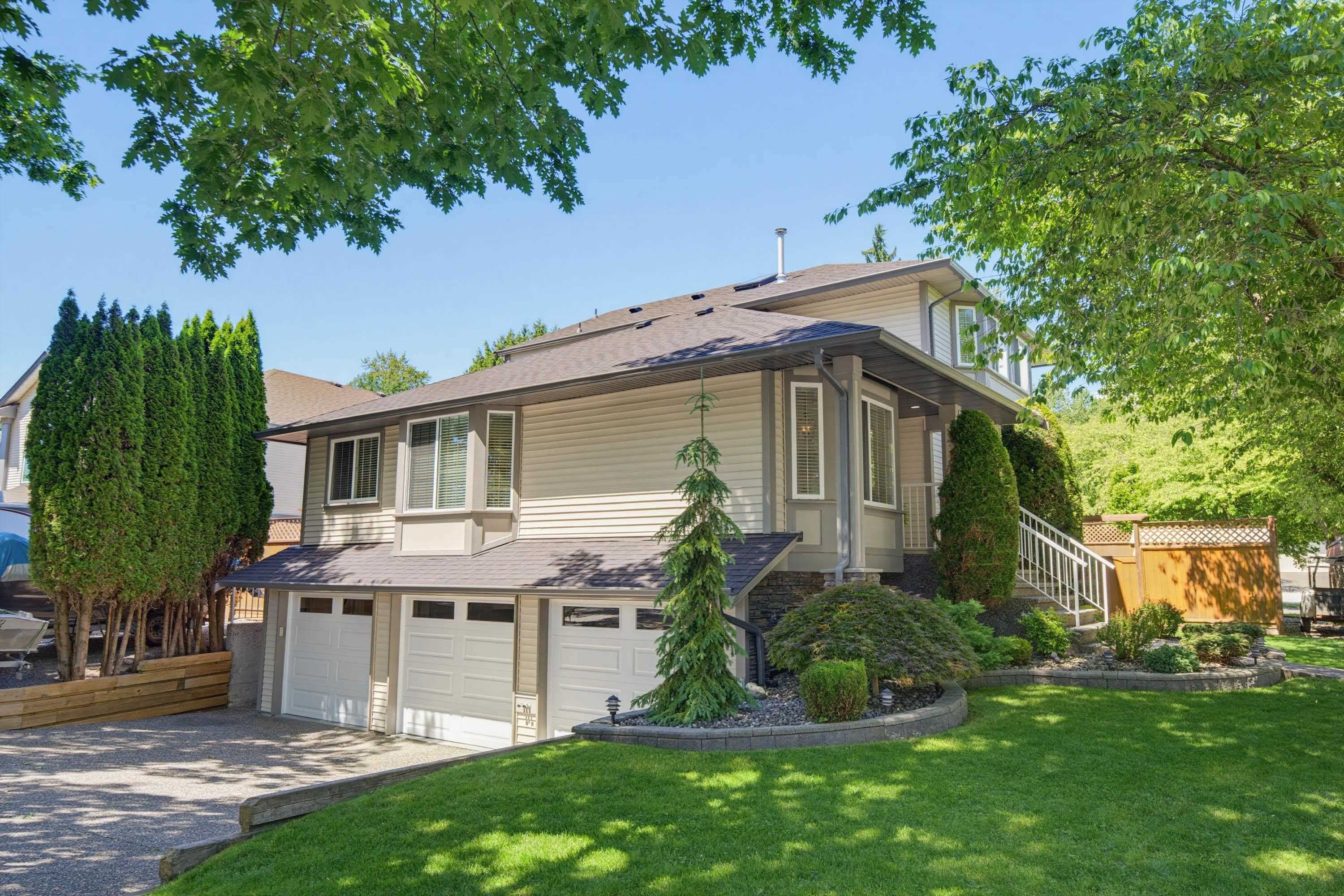 12057 238 Street, Maple Ridge