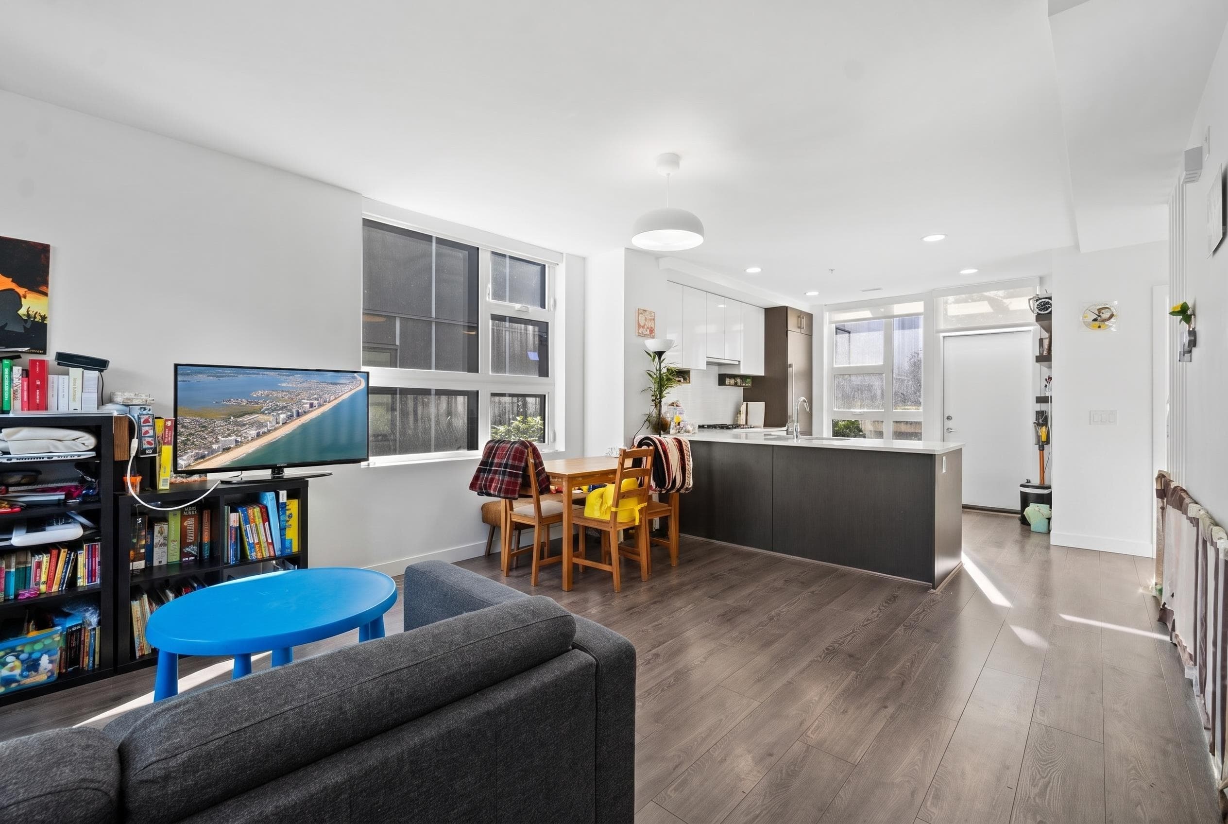 190 W 63rd Avenue, Vancouver, V5X 0G6 — photo 2