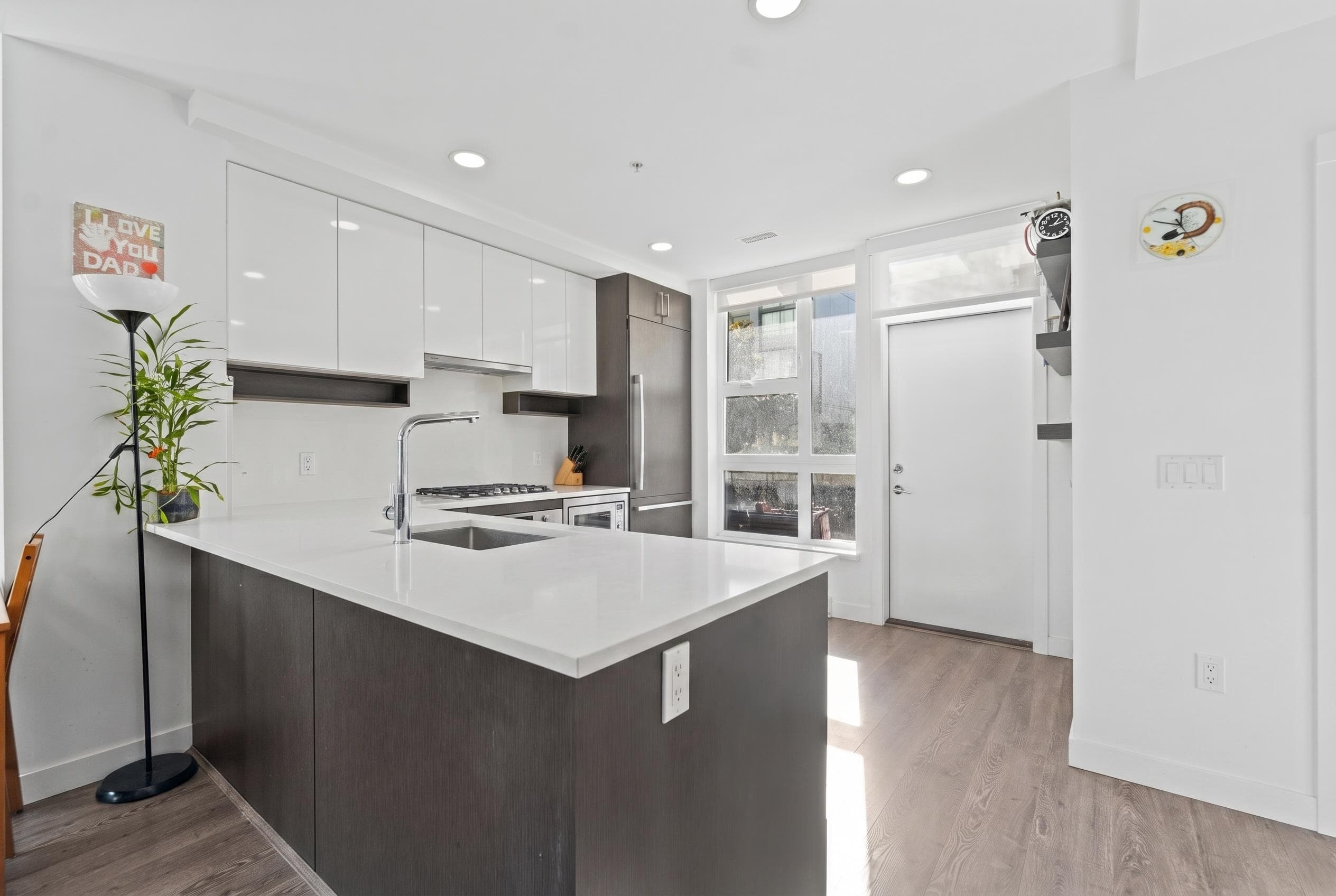 190 W 63rd Avenue, Vancouver, V5X 0G6 — photo 4