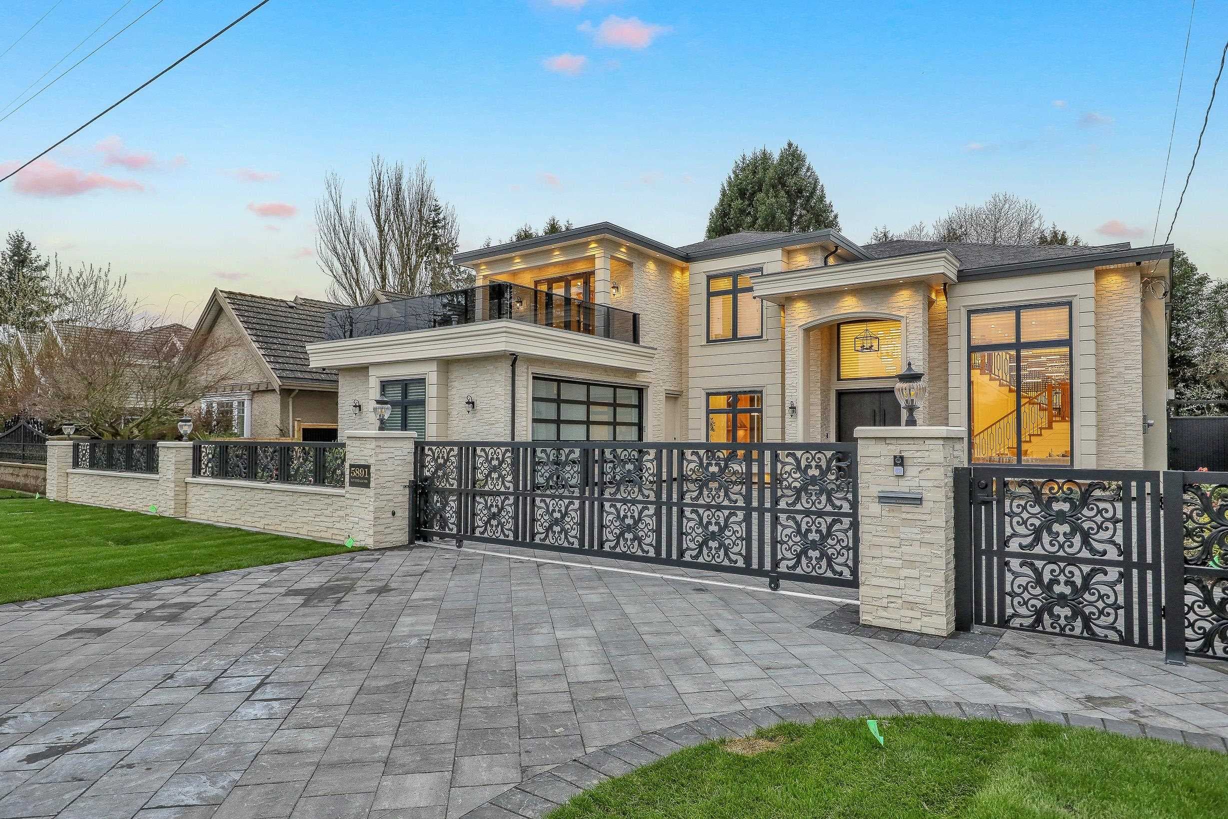 5891 Riverdale Drive, Richmond