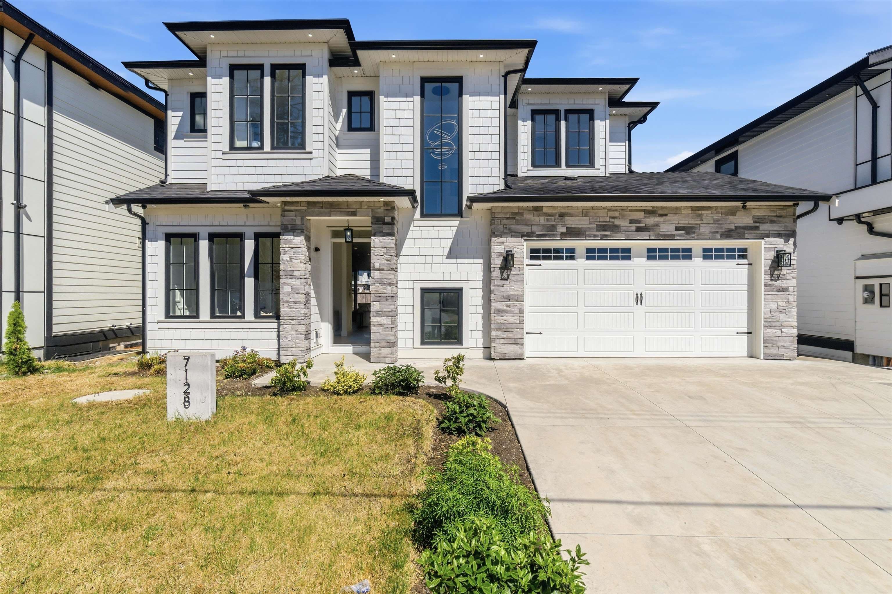 7128 204 Street, Langley, V2Y 3S7 — photo 1