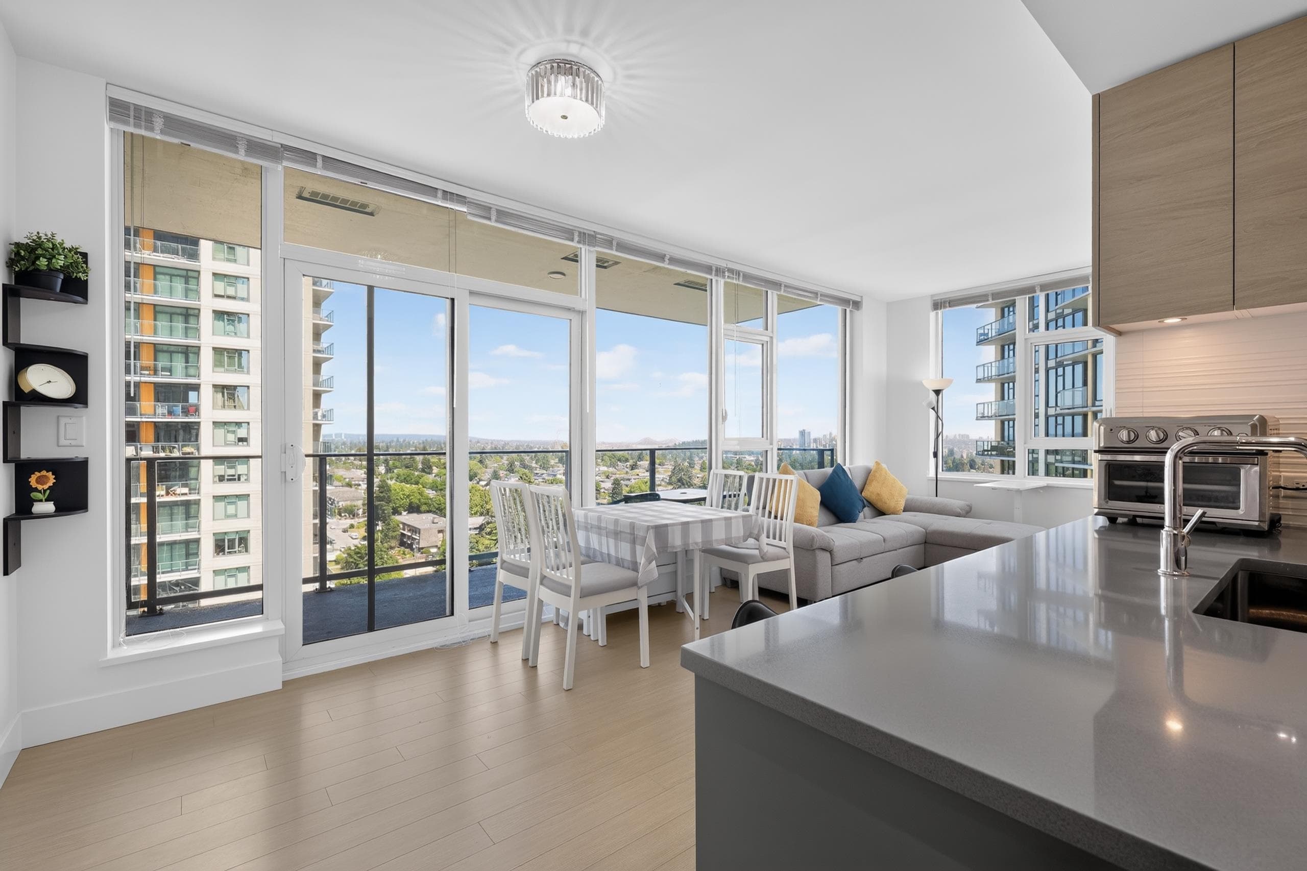 1705 - 7358 Edmonds Street, Burnaby