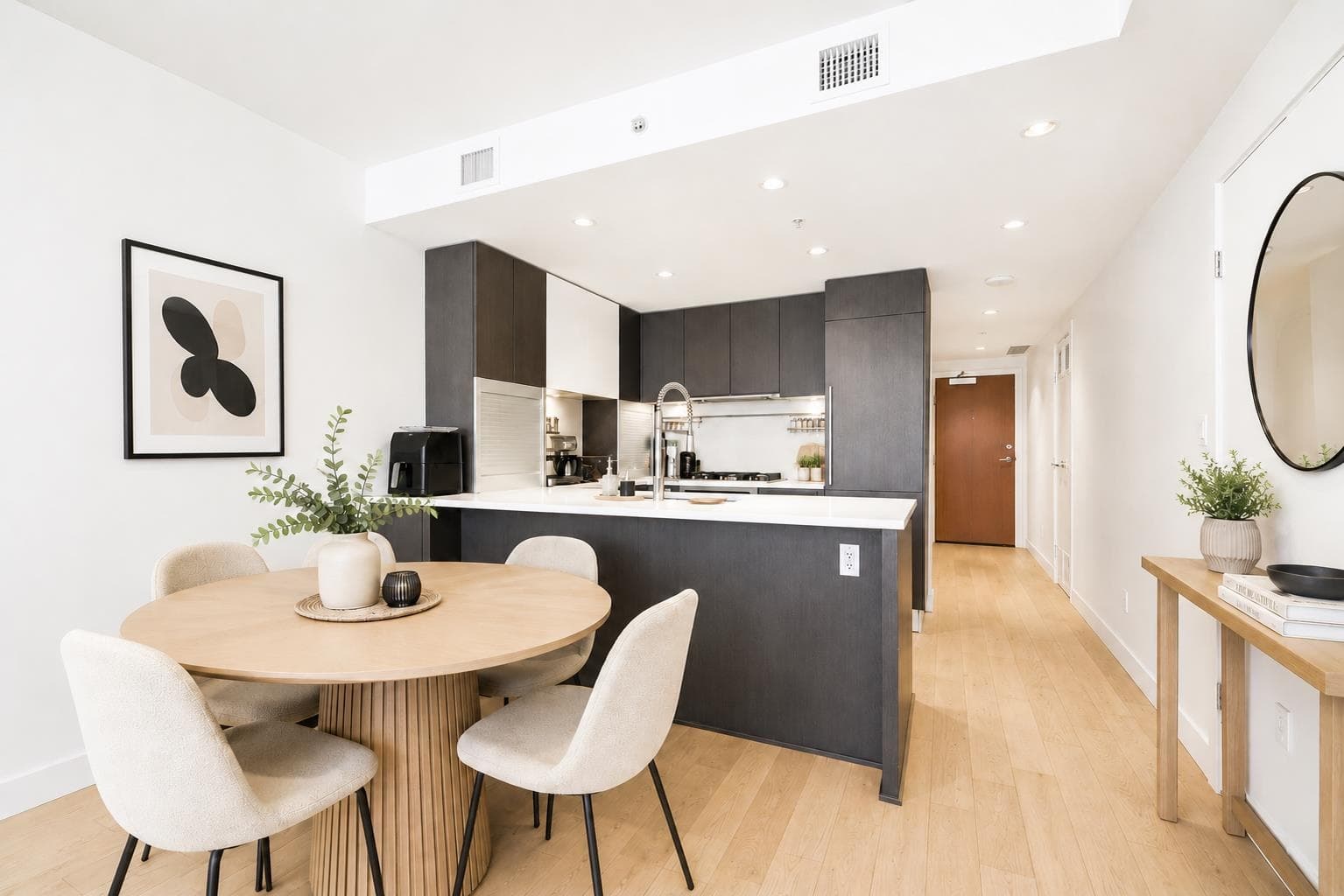 705 - 288 W 1st Avenue, Vancouver, V6C 3L2 — photo 2