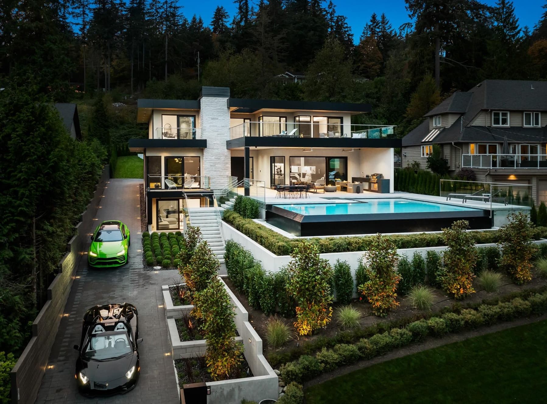 449 Hillcrest Street, West Vancouver, V7V 2L8 — photo 2
