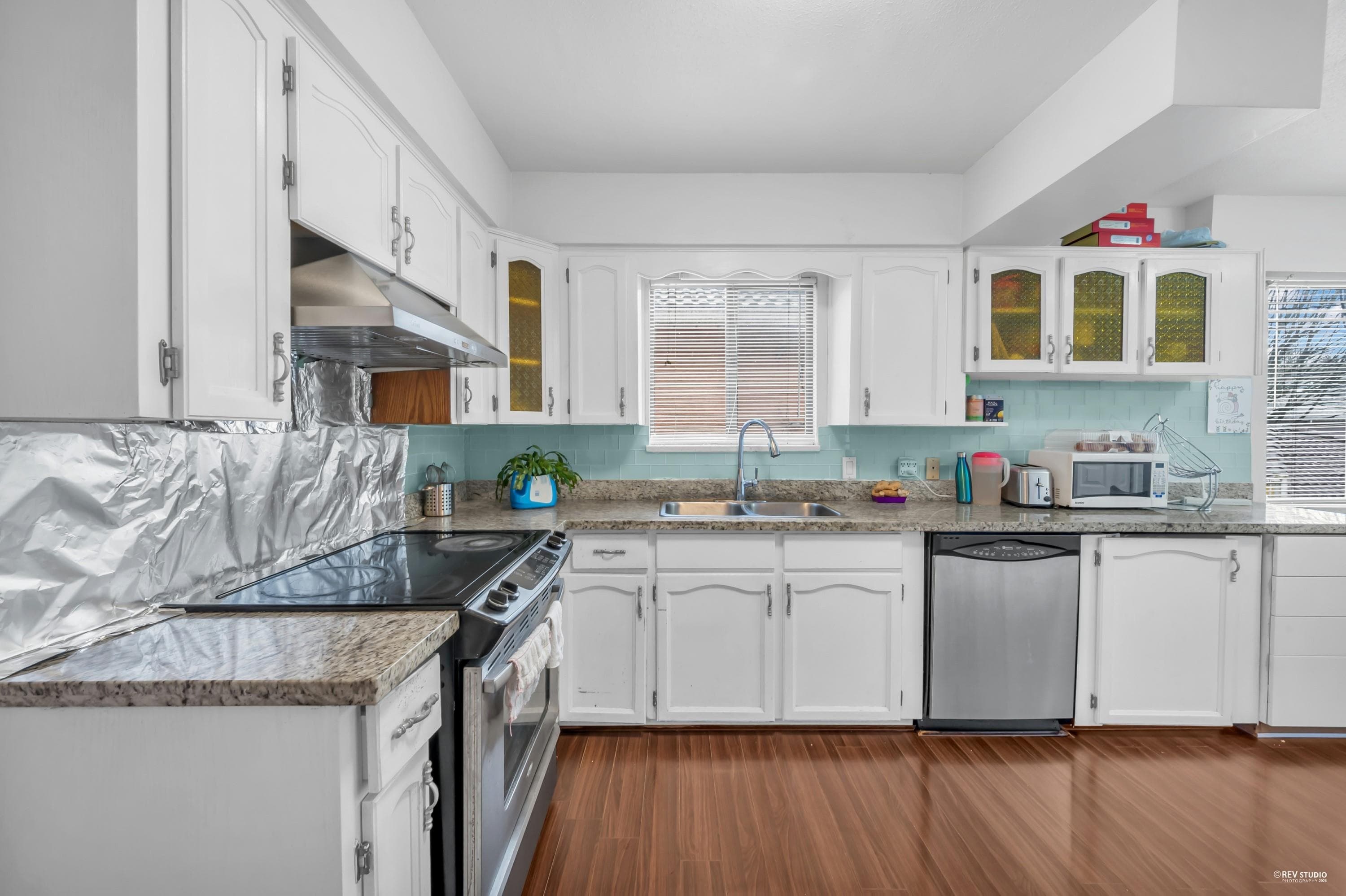 3334 Archimedes Street, Vancouver, V5R 4W3 — photo 5