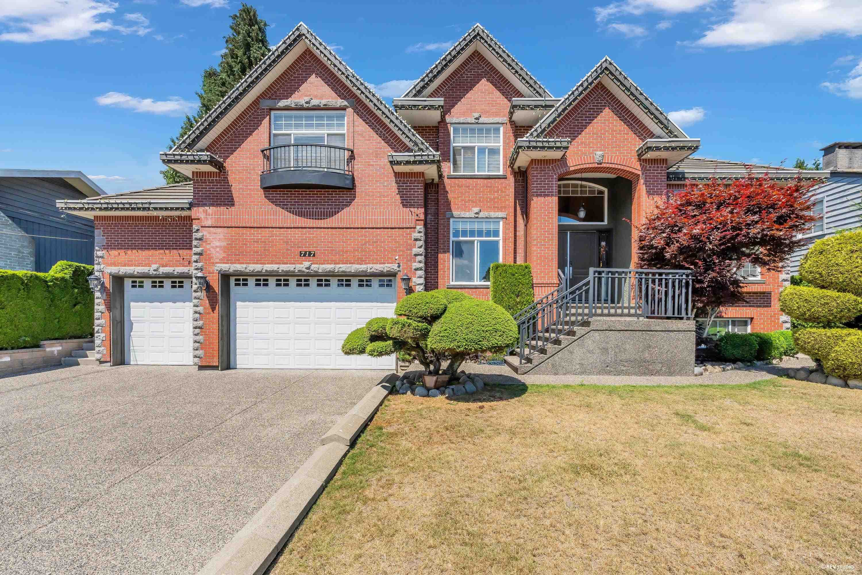 717 Shaw Avenue, Coquitlam