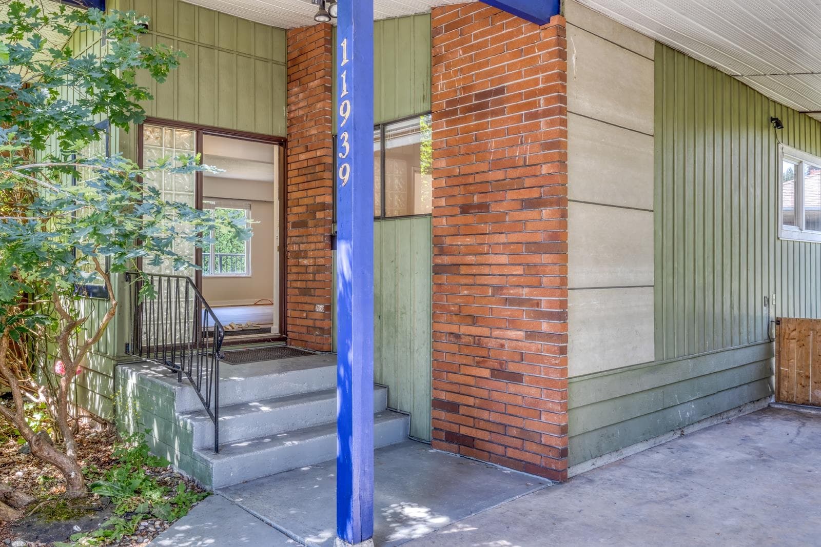 11939 Dover Street, Maple Ridge, V2X 5P6 — photo 1