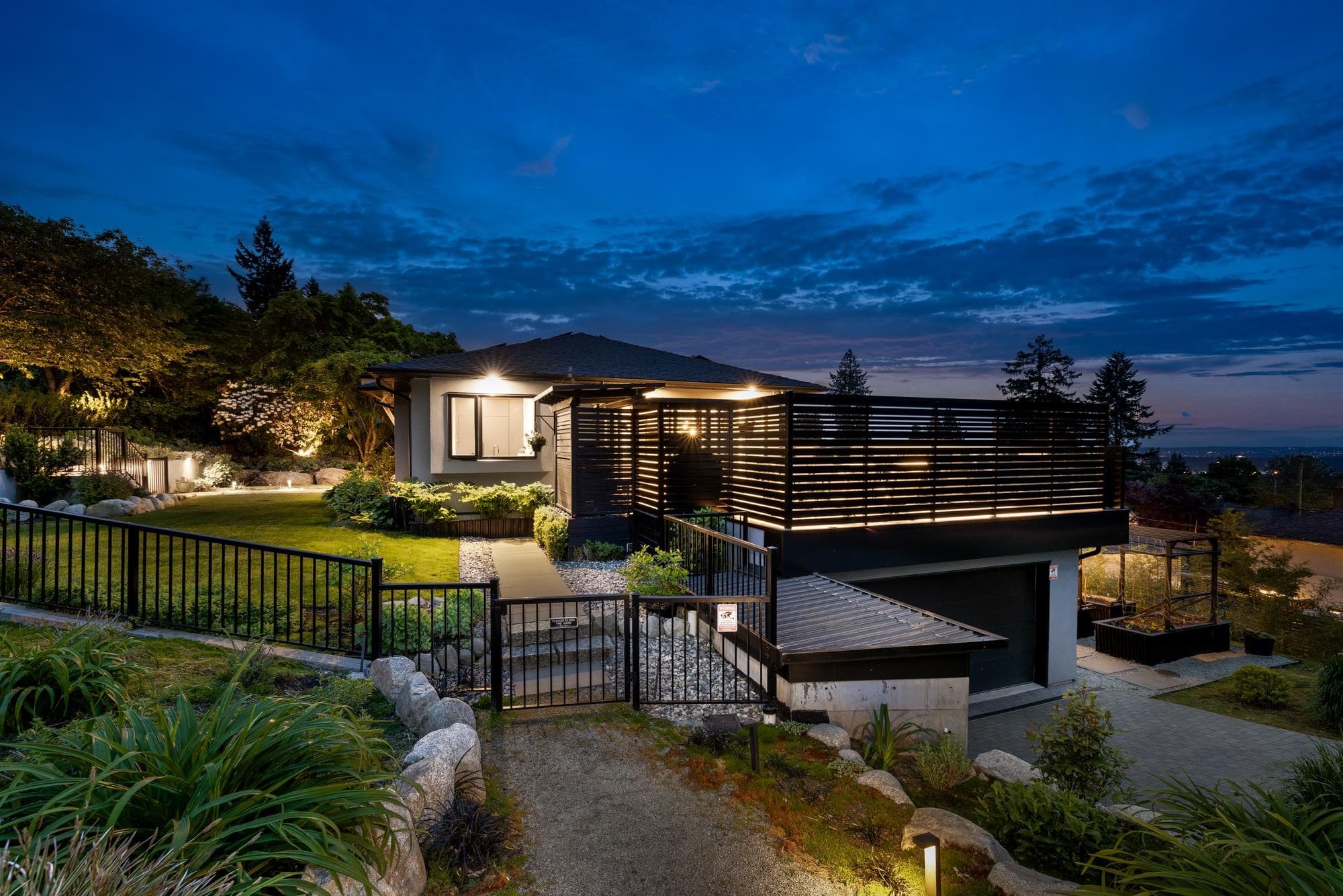 255 Sandringham Crescent, North Vancouver