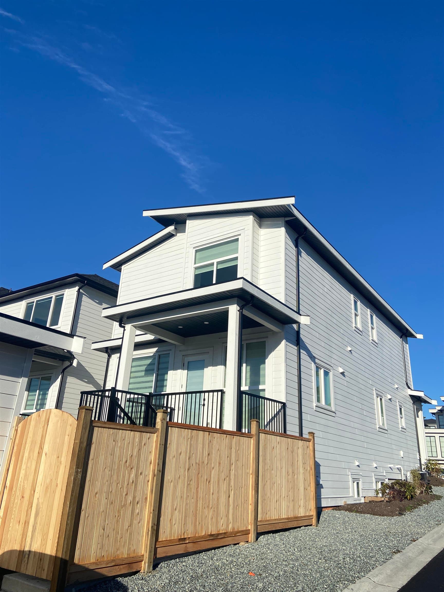 Basement Suite - 16794 20a Avenue, Surrey