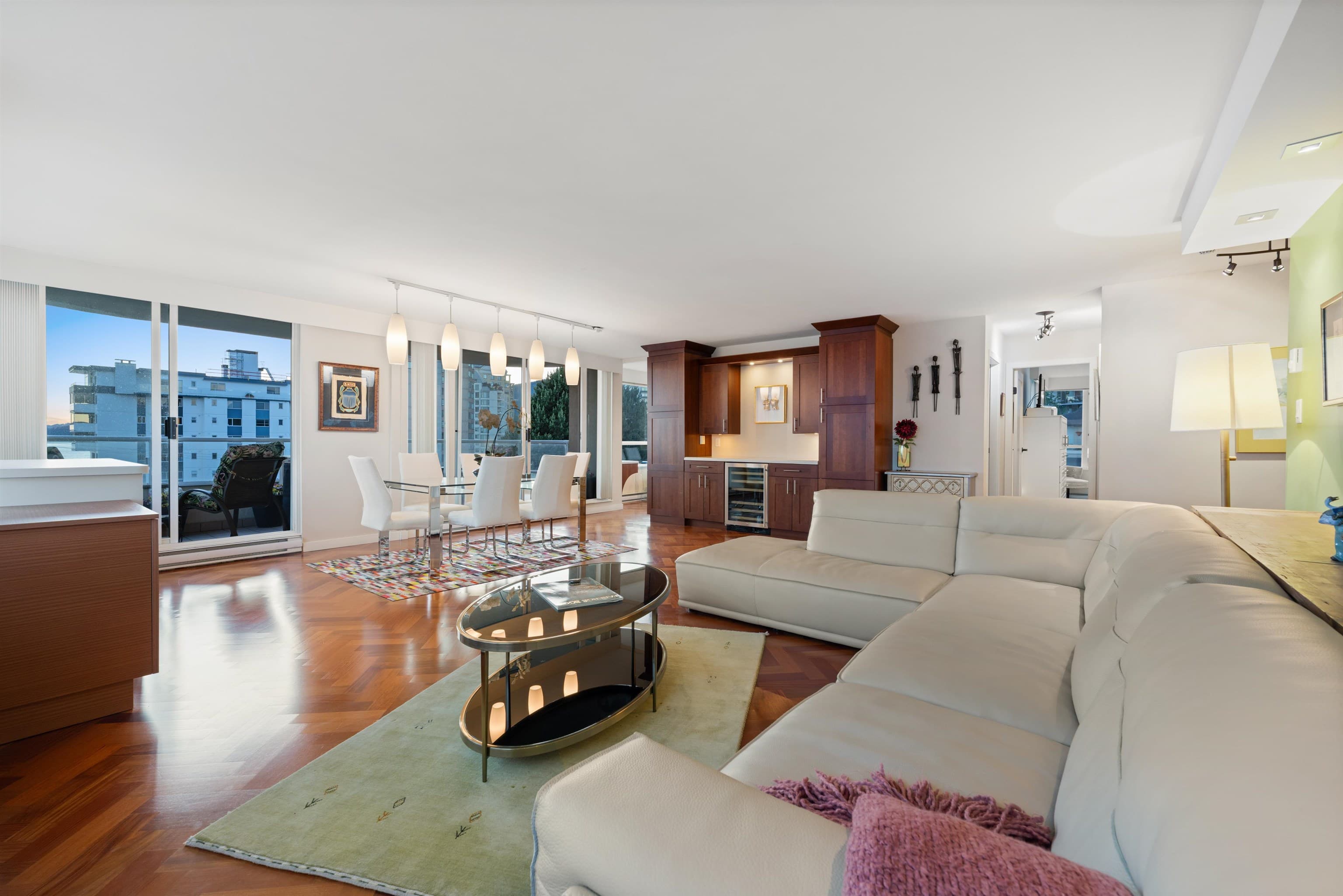 503 - 2203 Bellevue Avenue, West Vancouver — sold