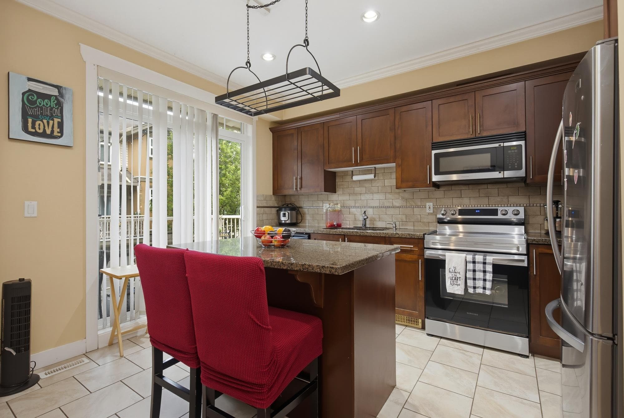 11 - 5623 Teskey Way, Chilliwack, V2R 0K9 — photo 3