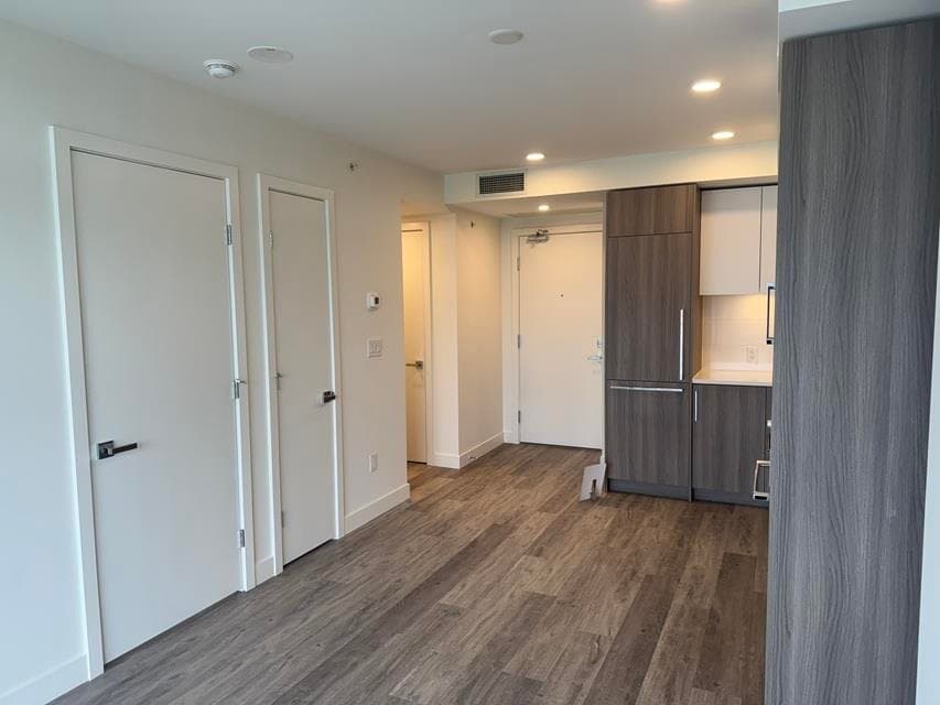 1108 - 9675 King George Boulevard, Surrey, V3T 2V3 — photo 5