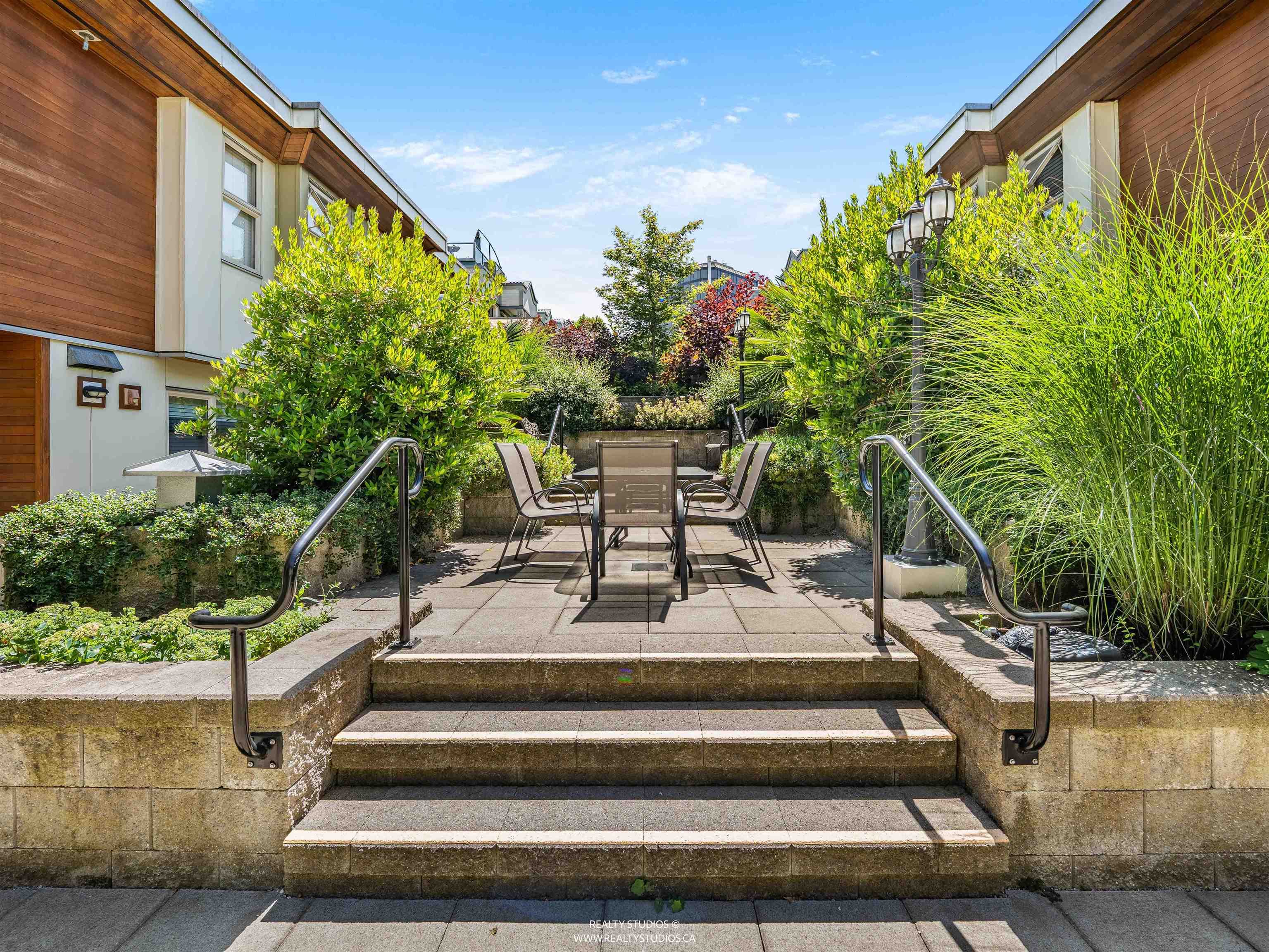 4 - 618 W 6th Avenue, Vancouver