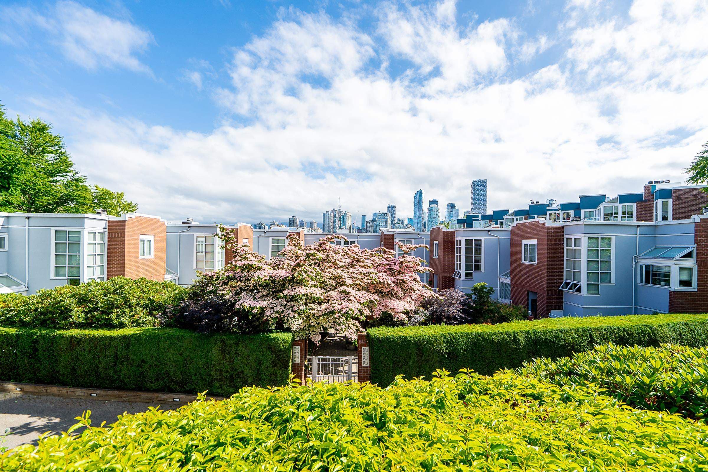 102 - 1530 Mariner Walk, Vancouver