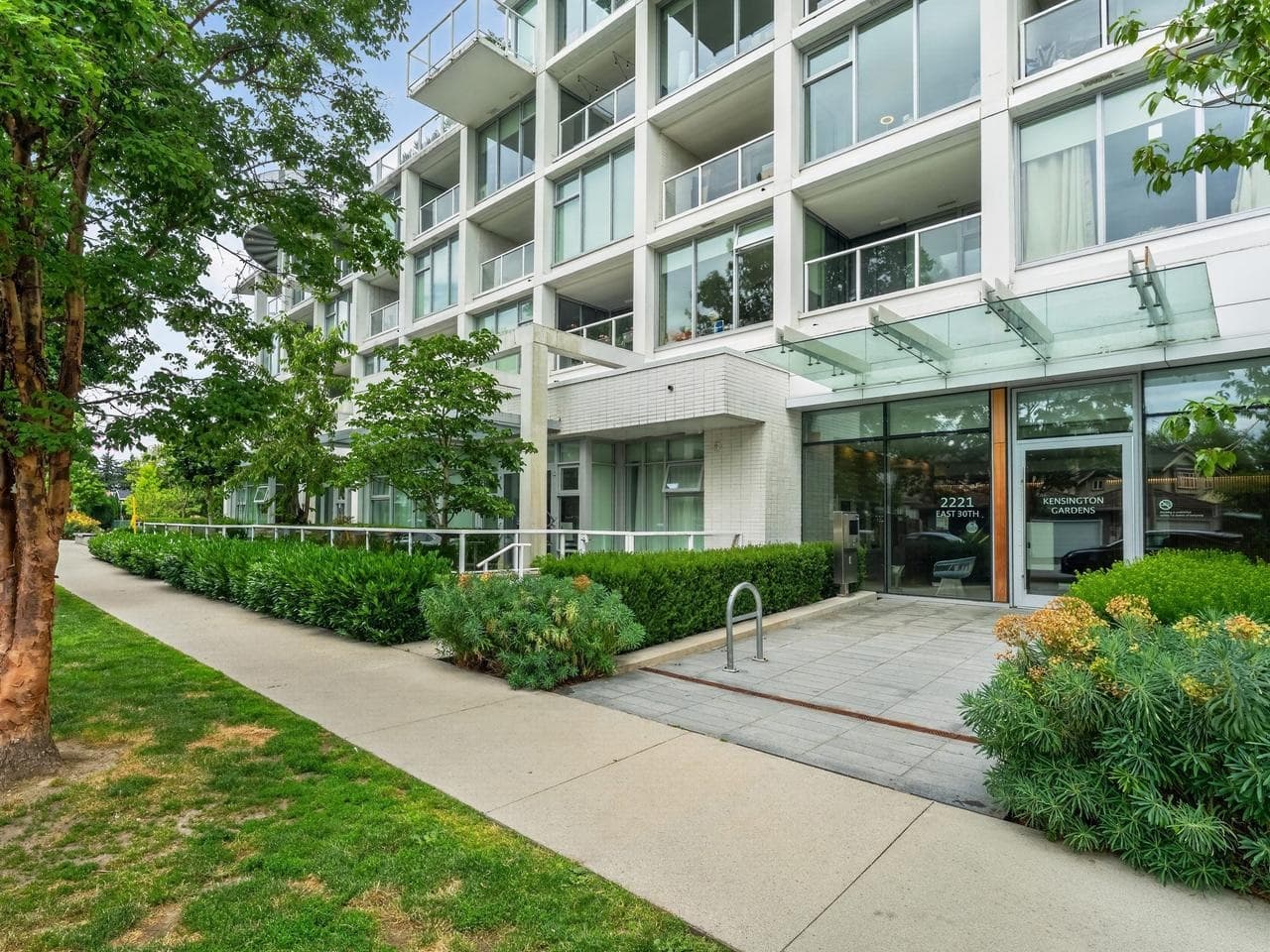 906 - 2221 E 30th Avenue, Vancouver