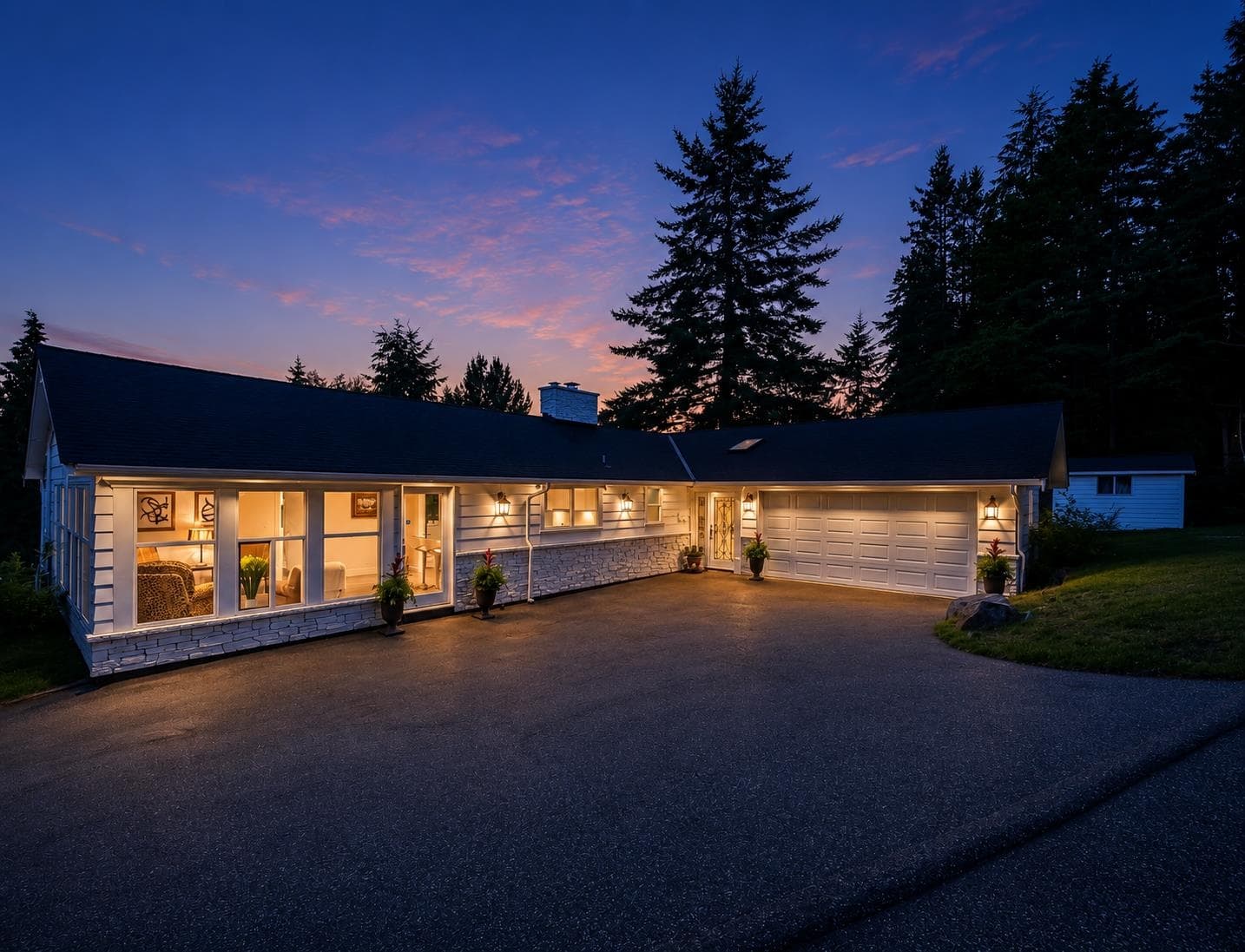 638 King Georges Way, West Vancouver
