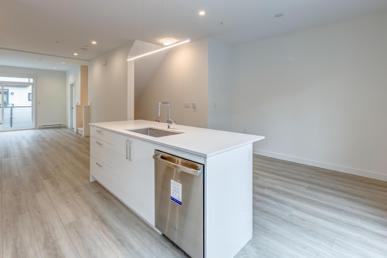 54 - 4337 Boundary Road, Richmond, V6V 1S8 — photo 4