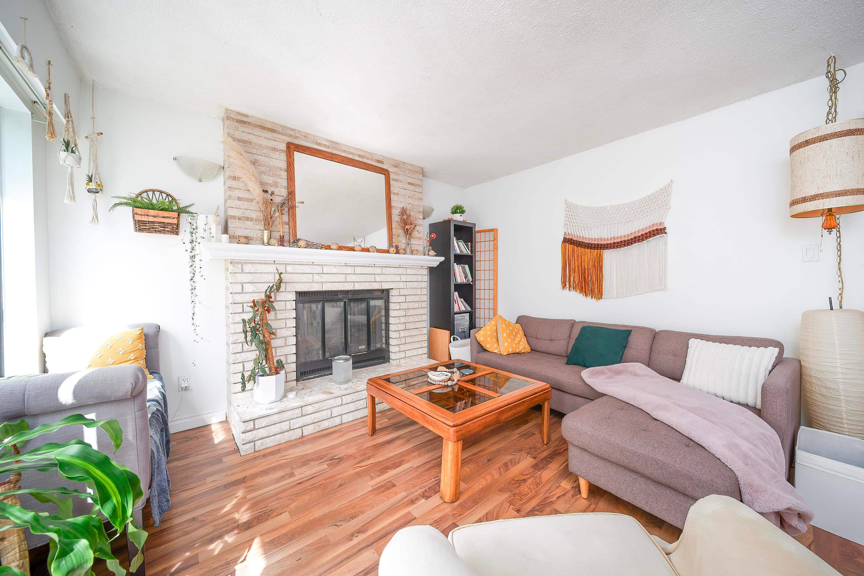 2275 Pandora Street, Vancouver, V5L 1N6 — photo 3