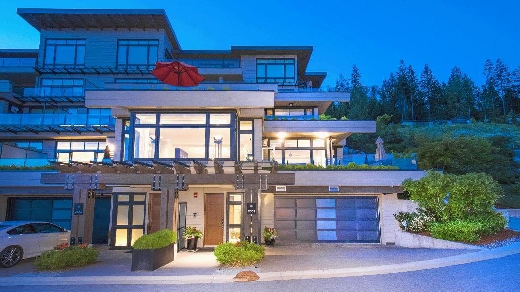 2551 Highgrove Mews, West Vancouver