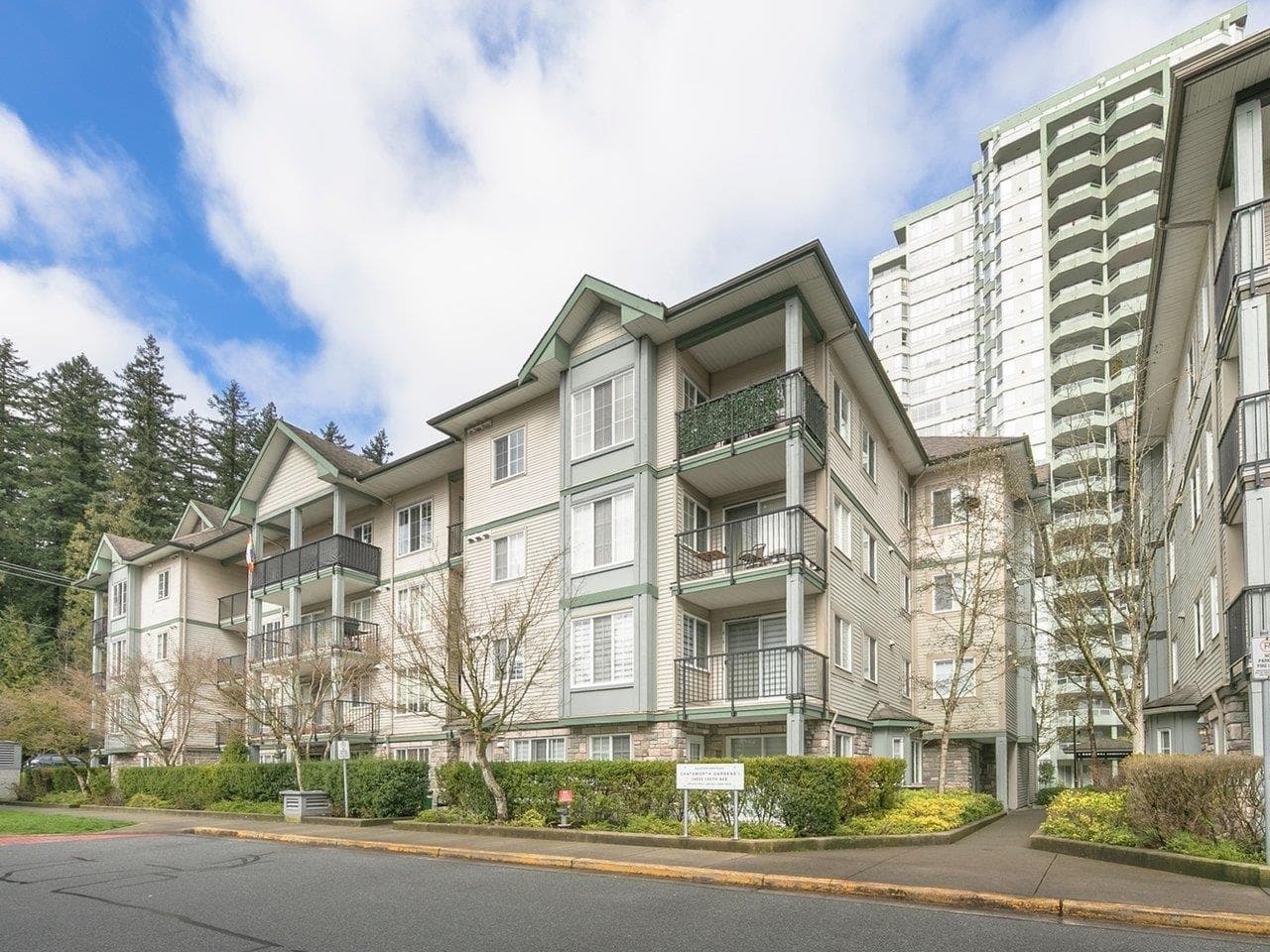 204 - 14859 100 Avenue, Surrey