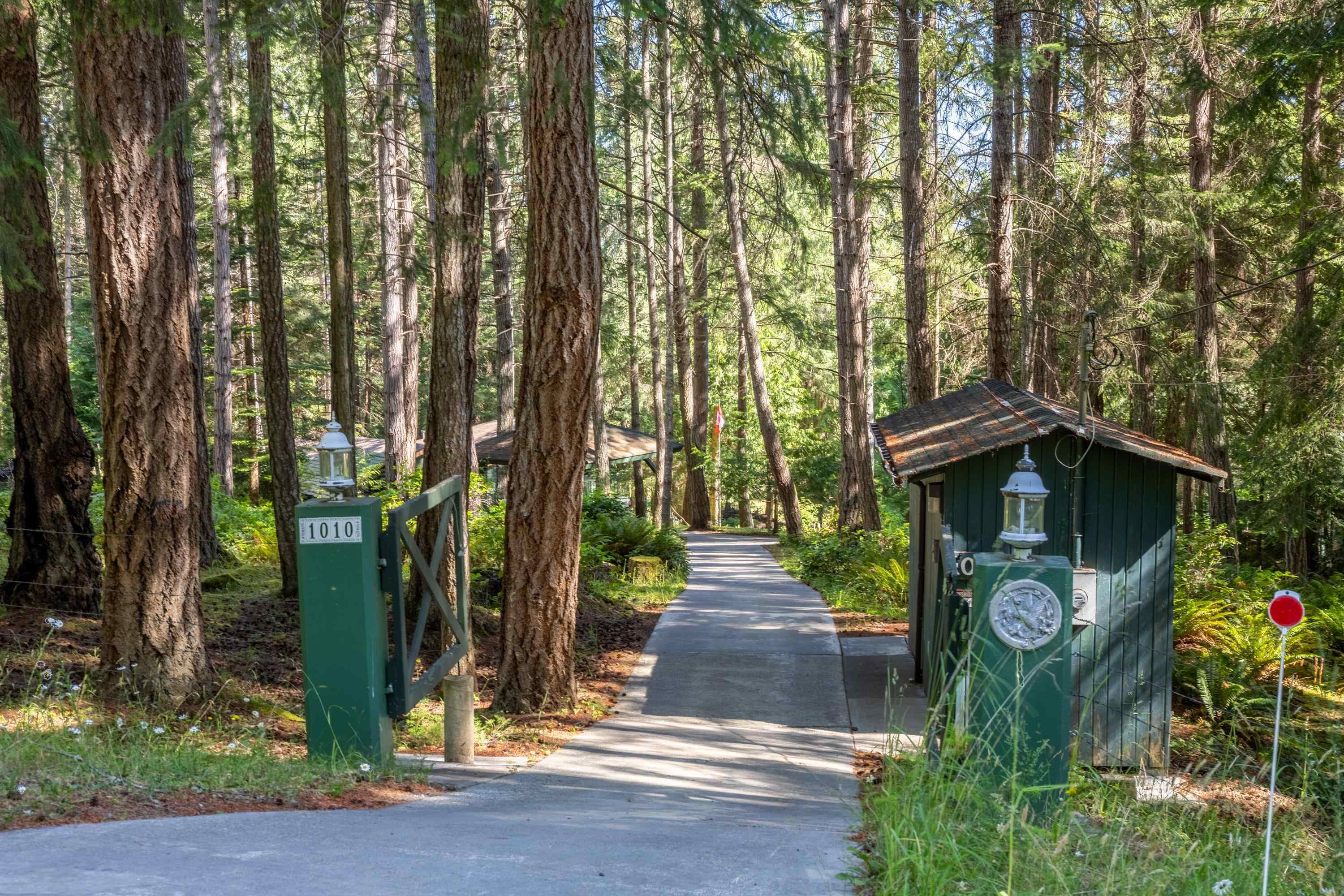 1010 Georgia View Road, Galiano Island, V0N 1P0 — photo 2