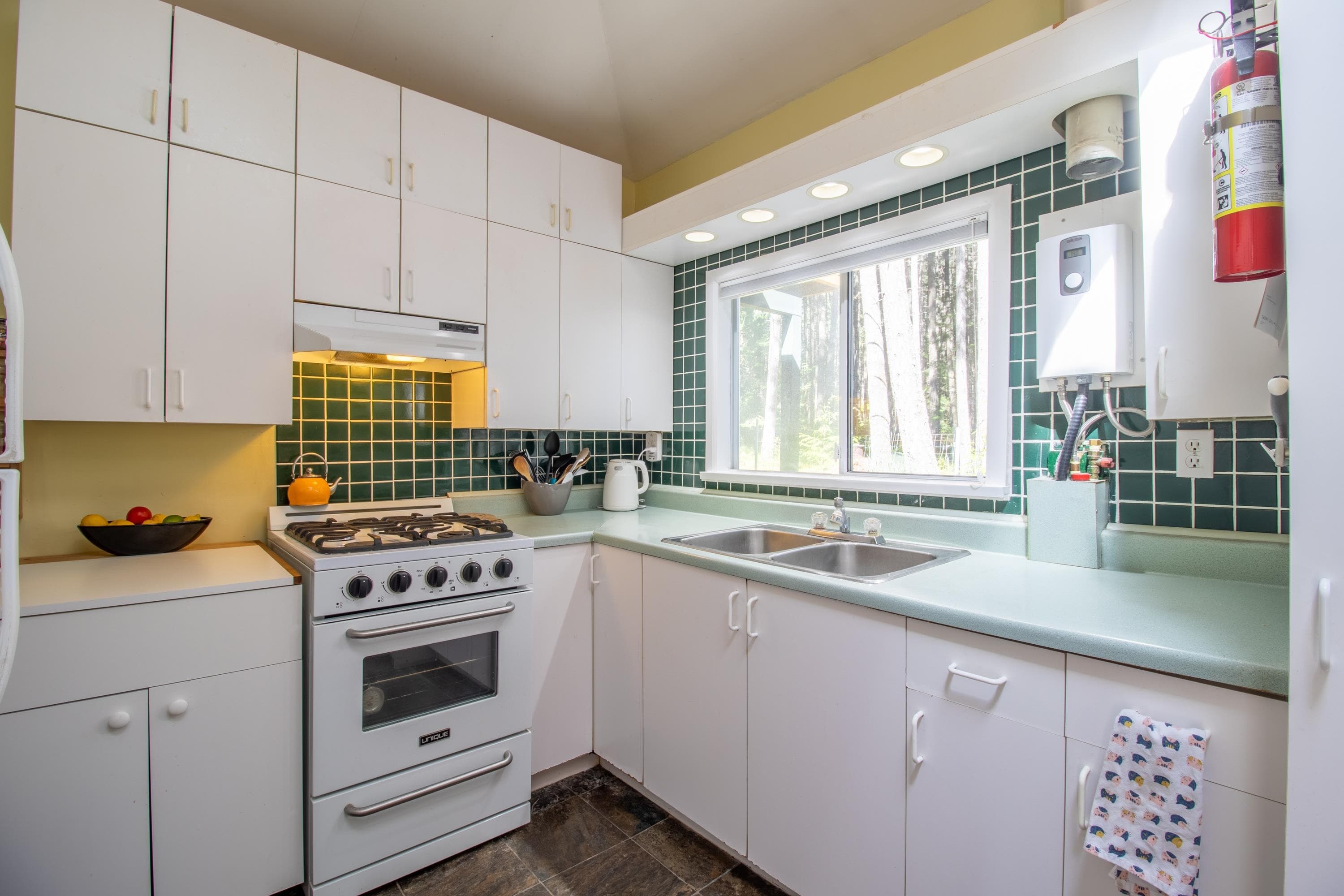 1010 Georgia View Road, Galiano Island, V0N 1P0 — photo 5