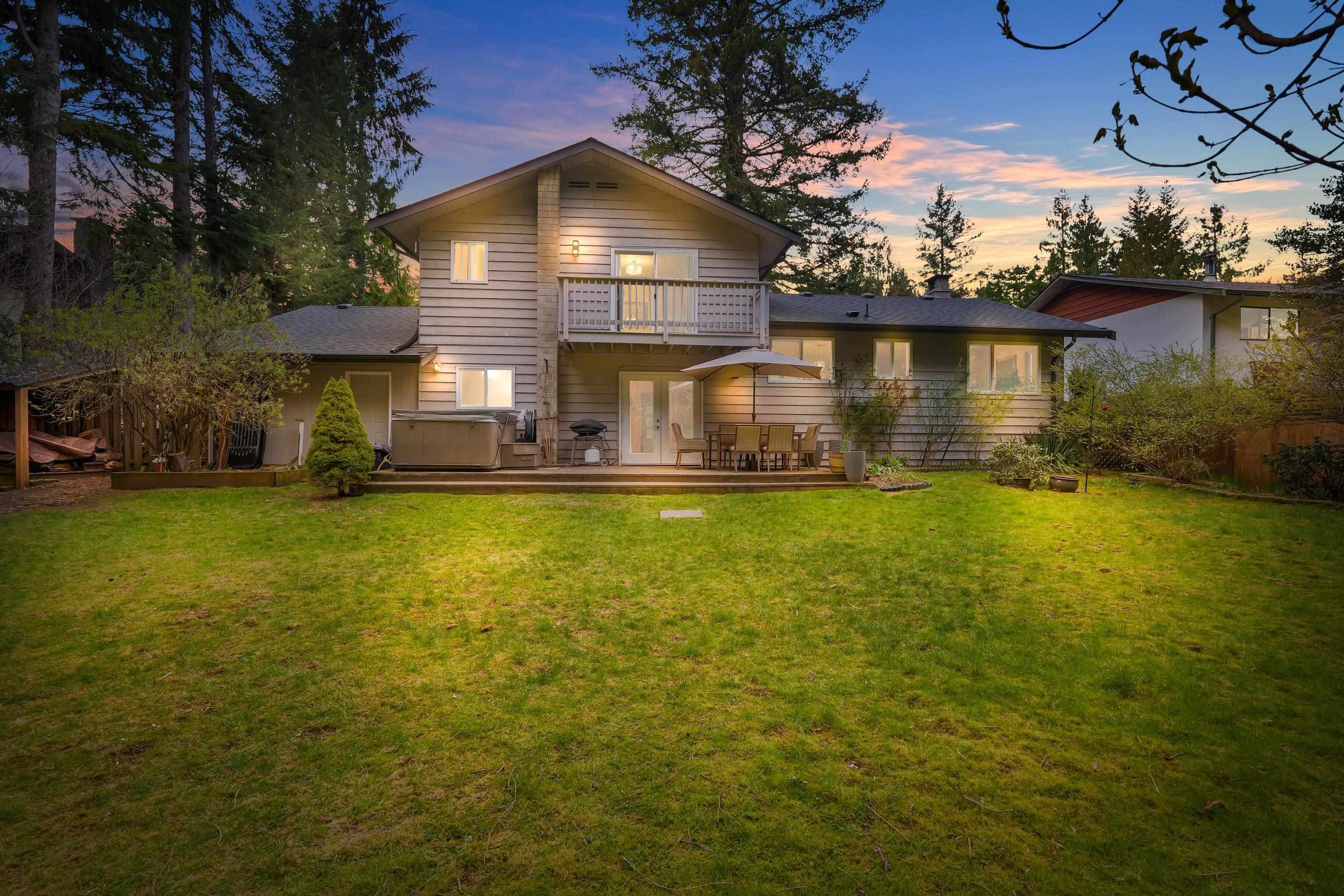 2572 The Boulevard, Squamish