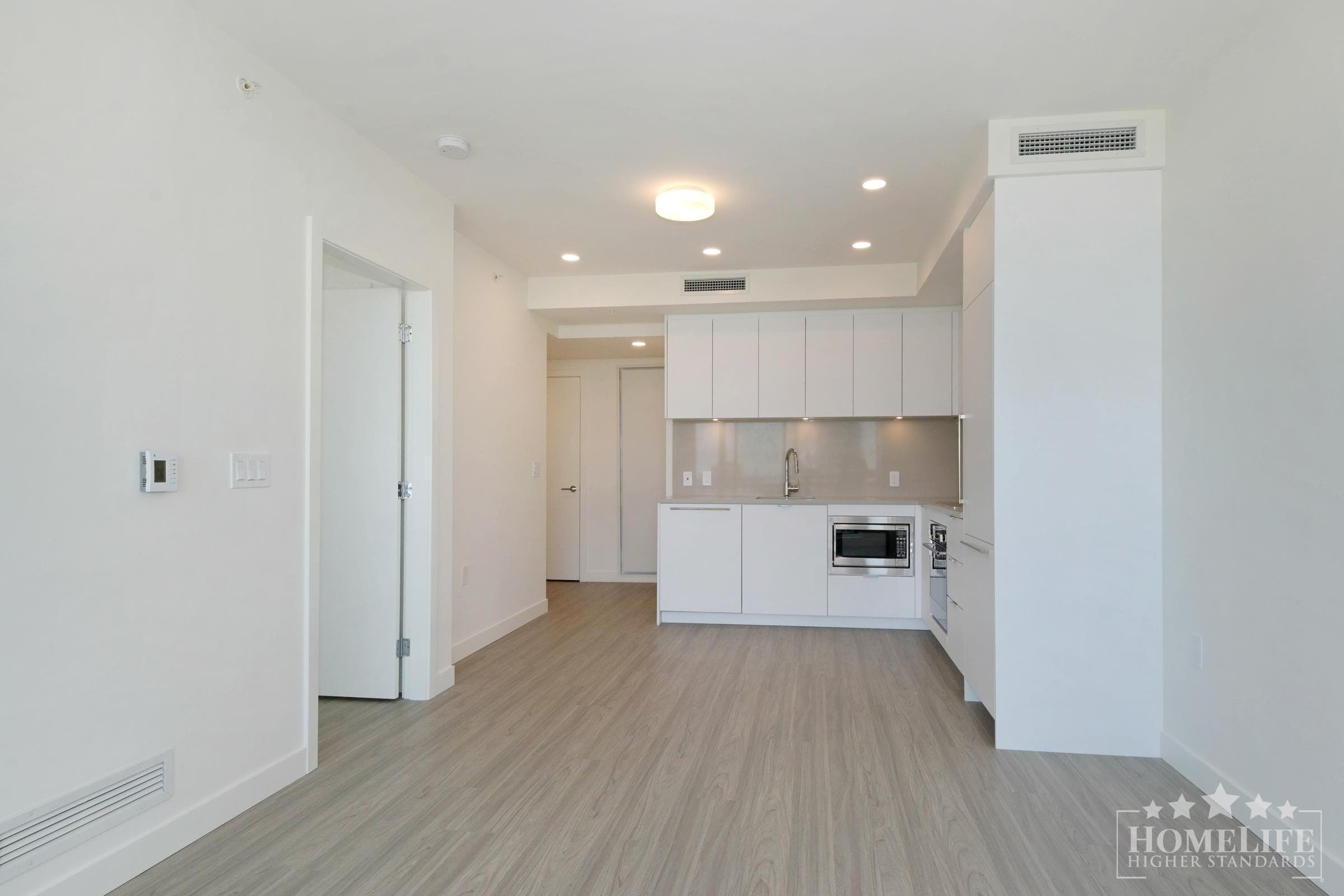 1507 - 13675 107a Avenue, Surrey, V3T 0X2 — photo 5