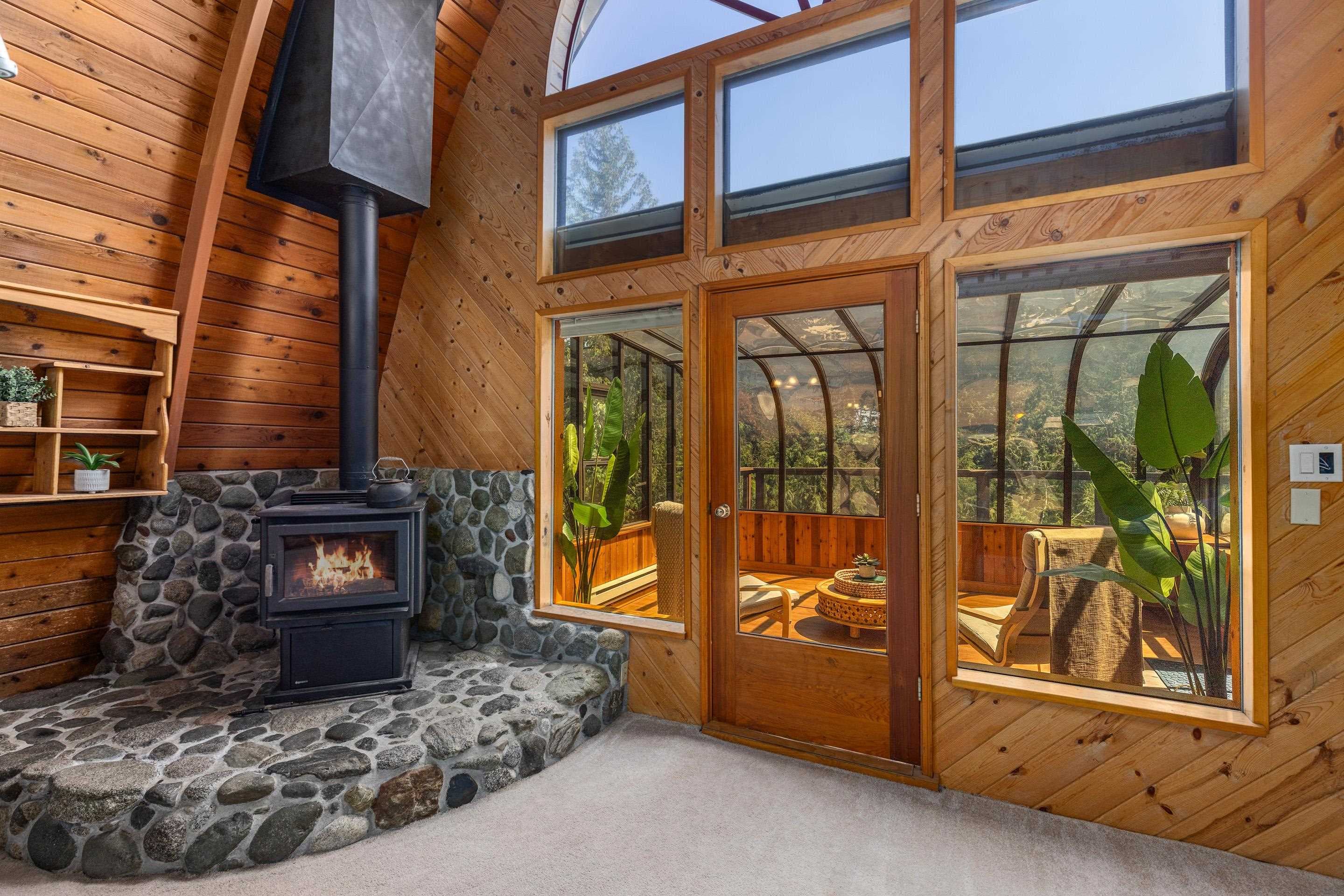 9480 Emerald Drive, Whistler, V8E 0G5 — photo 3