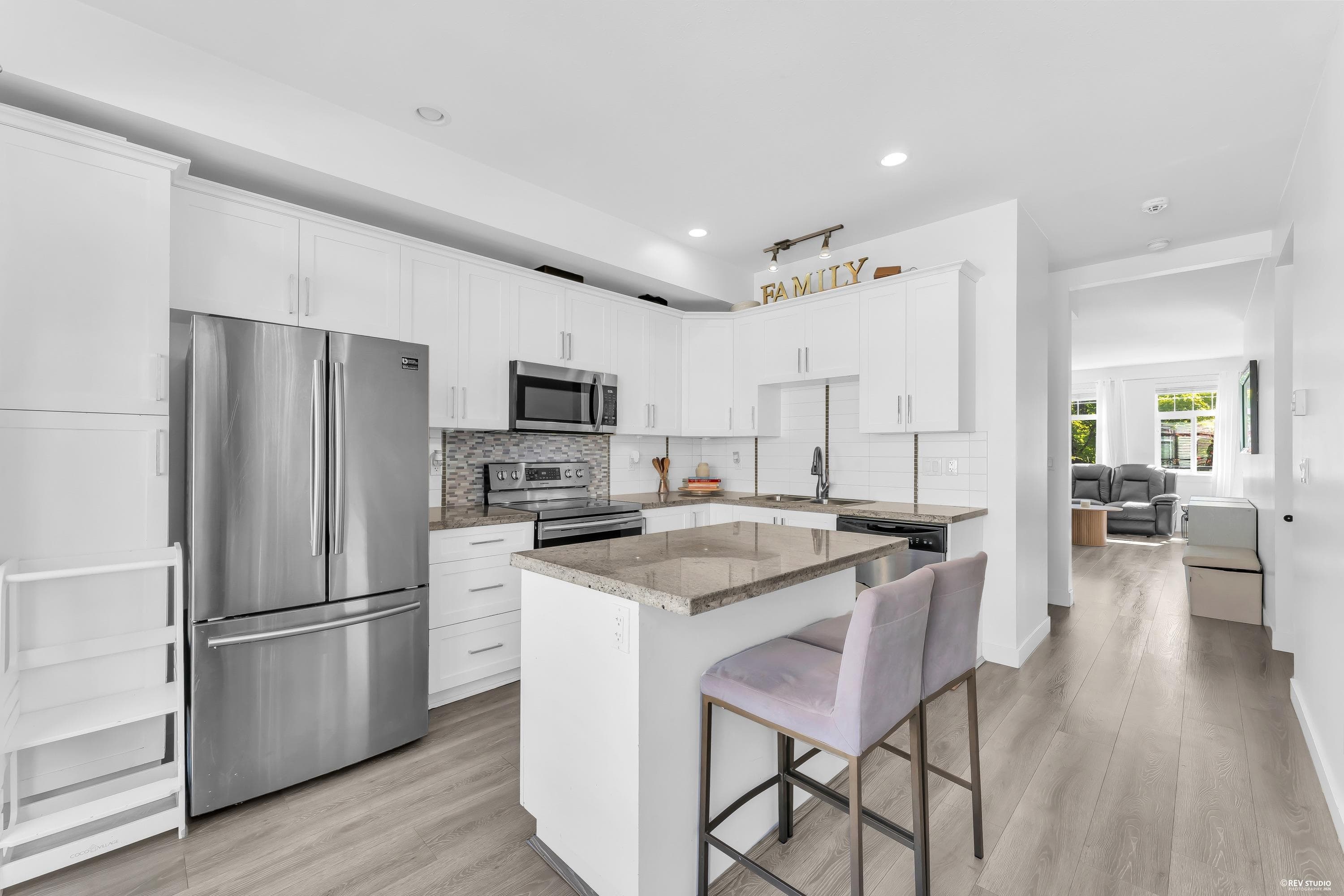 15 - 14377 60 Avenue, Surrey