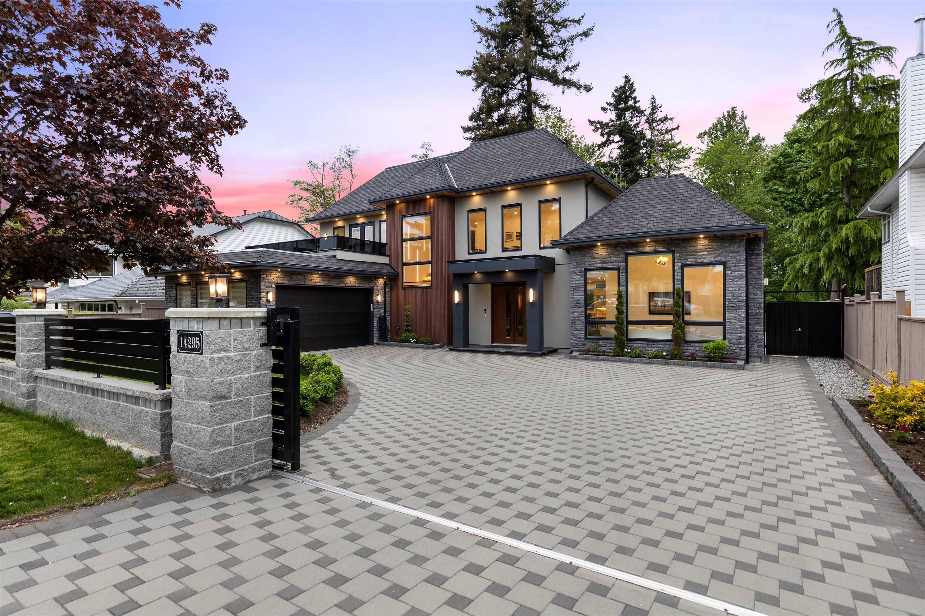 14295 73a Avenue, Surrey