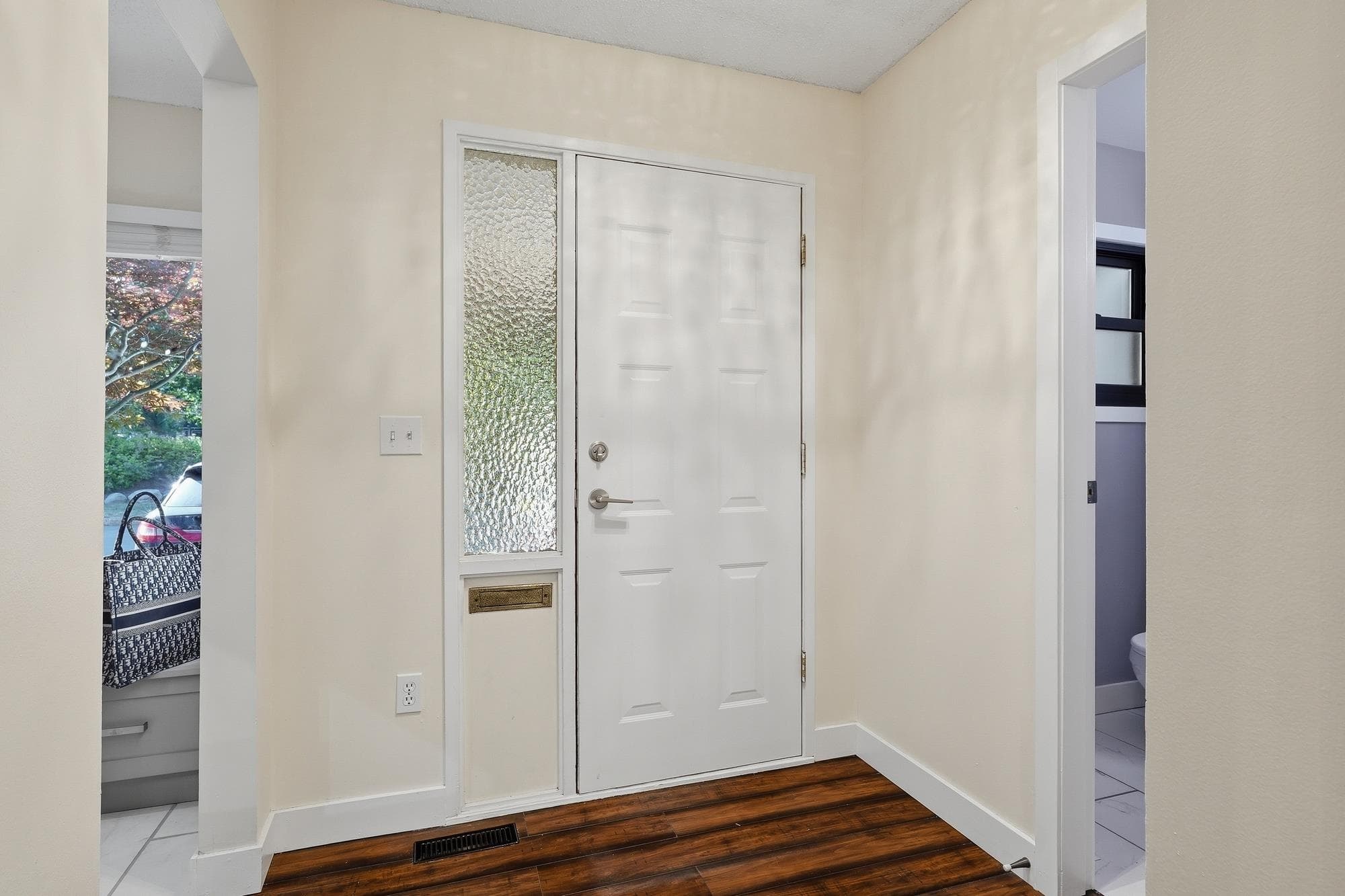 15878 Mcbeth Road, Surrey, V4A 5X3 — photo 2