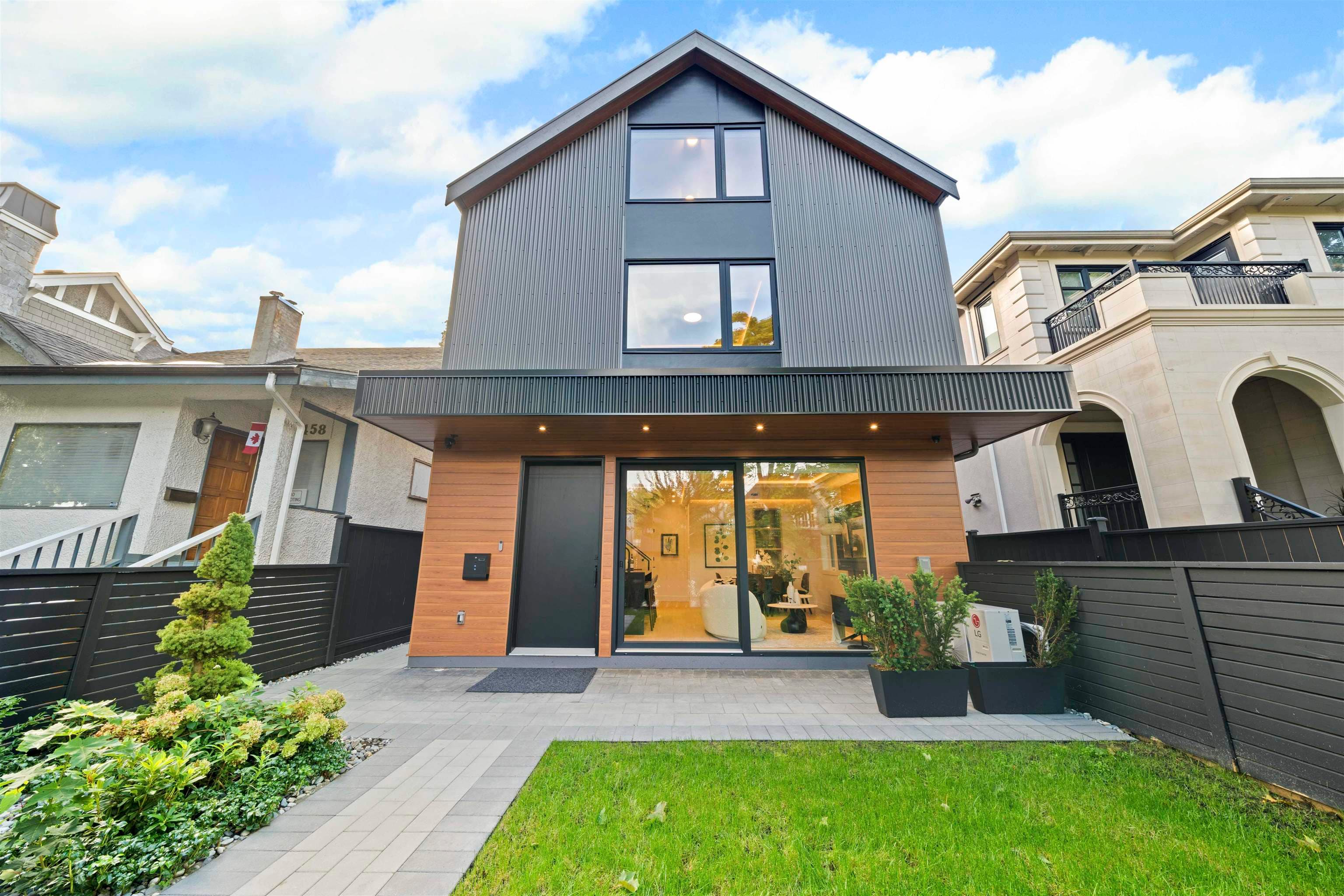 1 - 3466 W 22nd Avenue, Vancouver