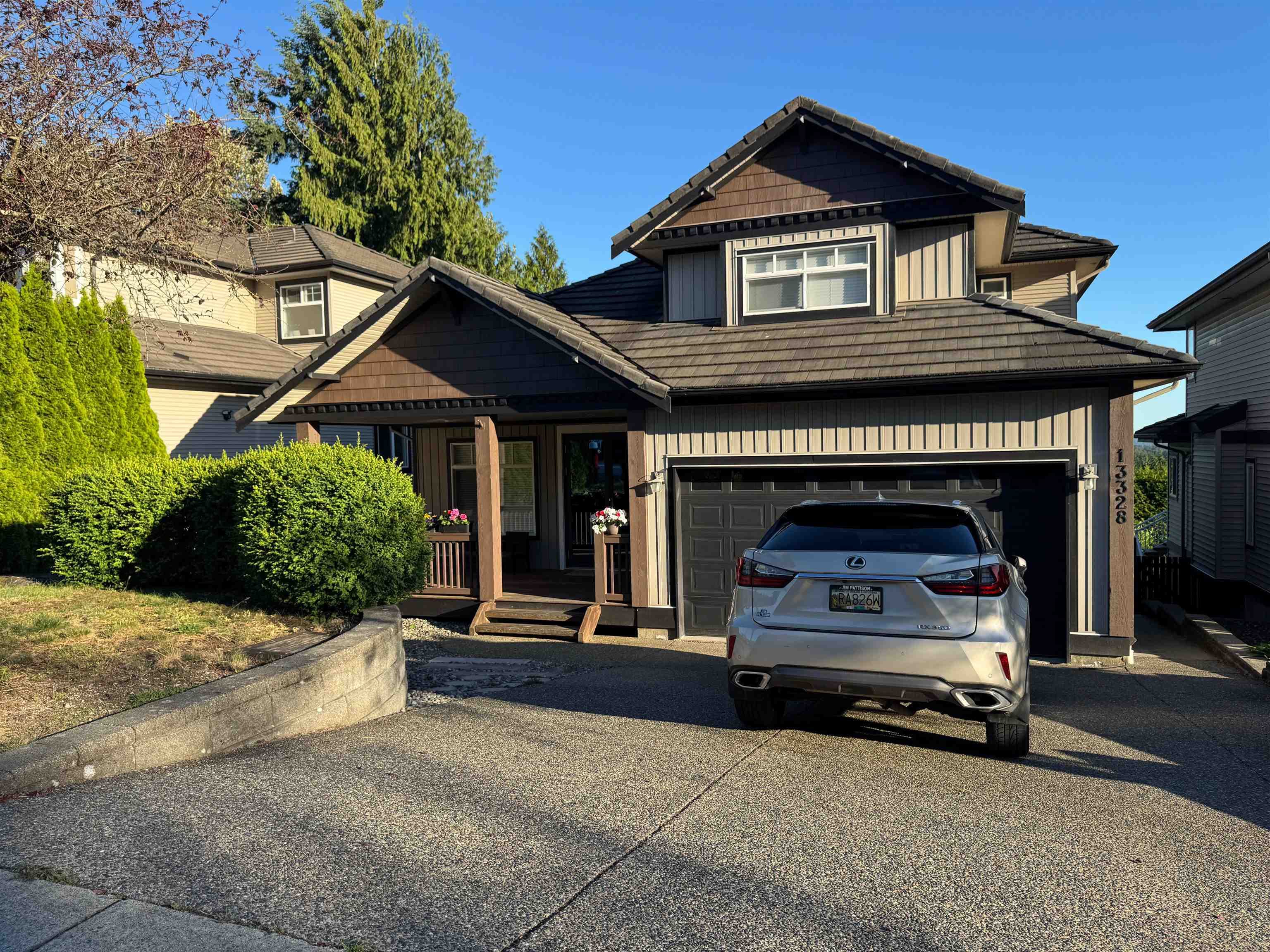 13328 Mccauley Crescent, Maple Ridge, V4R 2V2 — photo 2