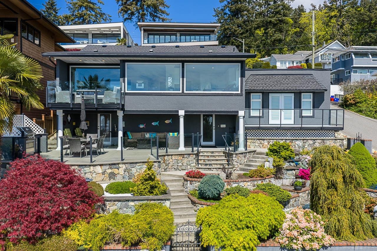 14535 Sunset Drive, White Rock, V4B 2V7 — photo 1