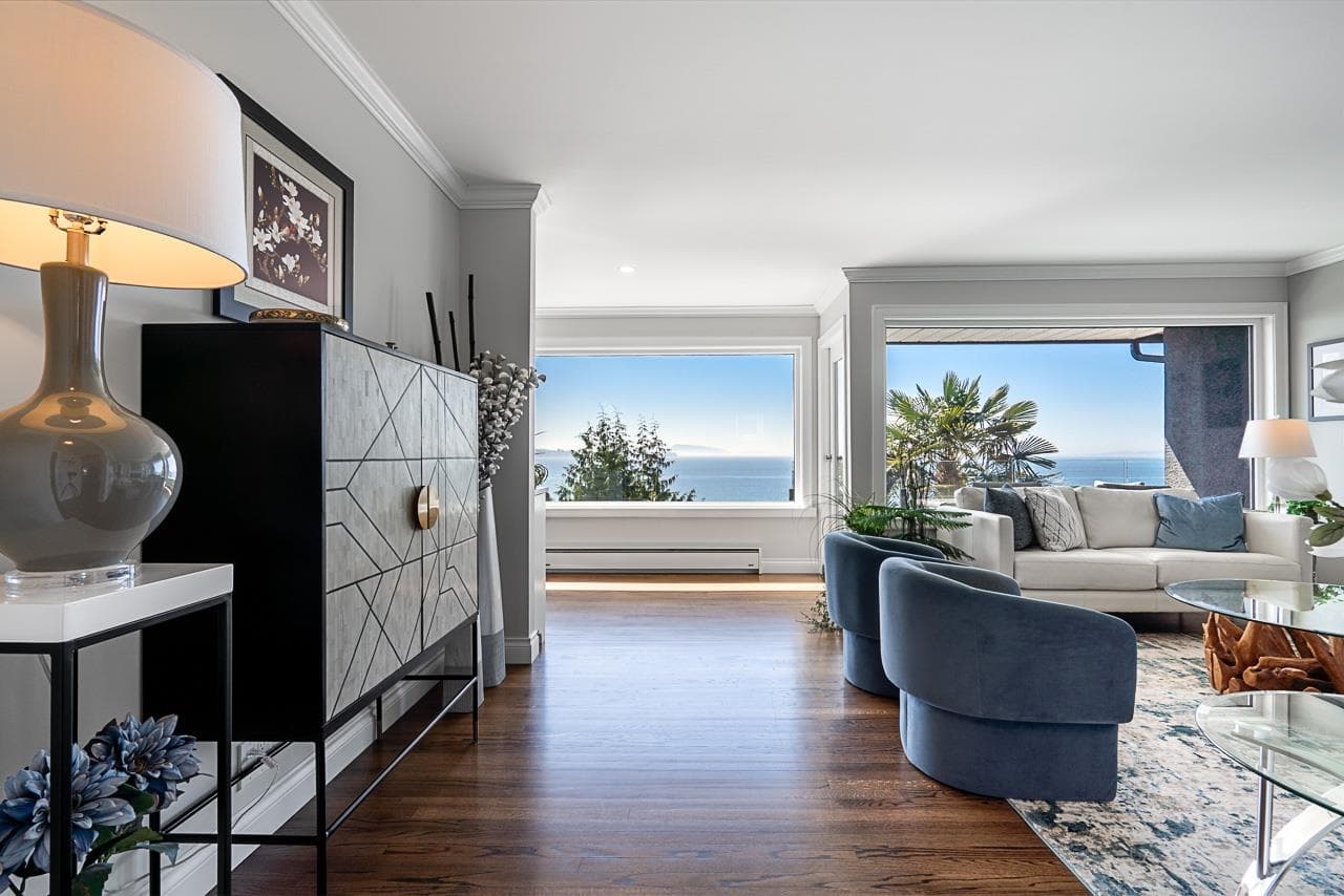 14535 Sunset Drive, White Rock, V4B 2V7 — photo 4