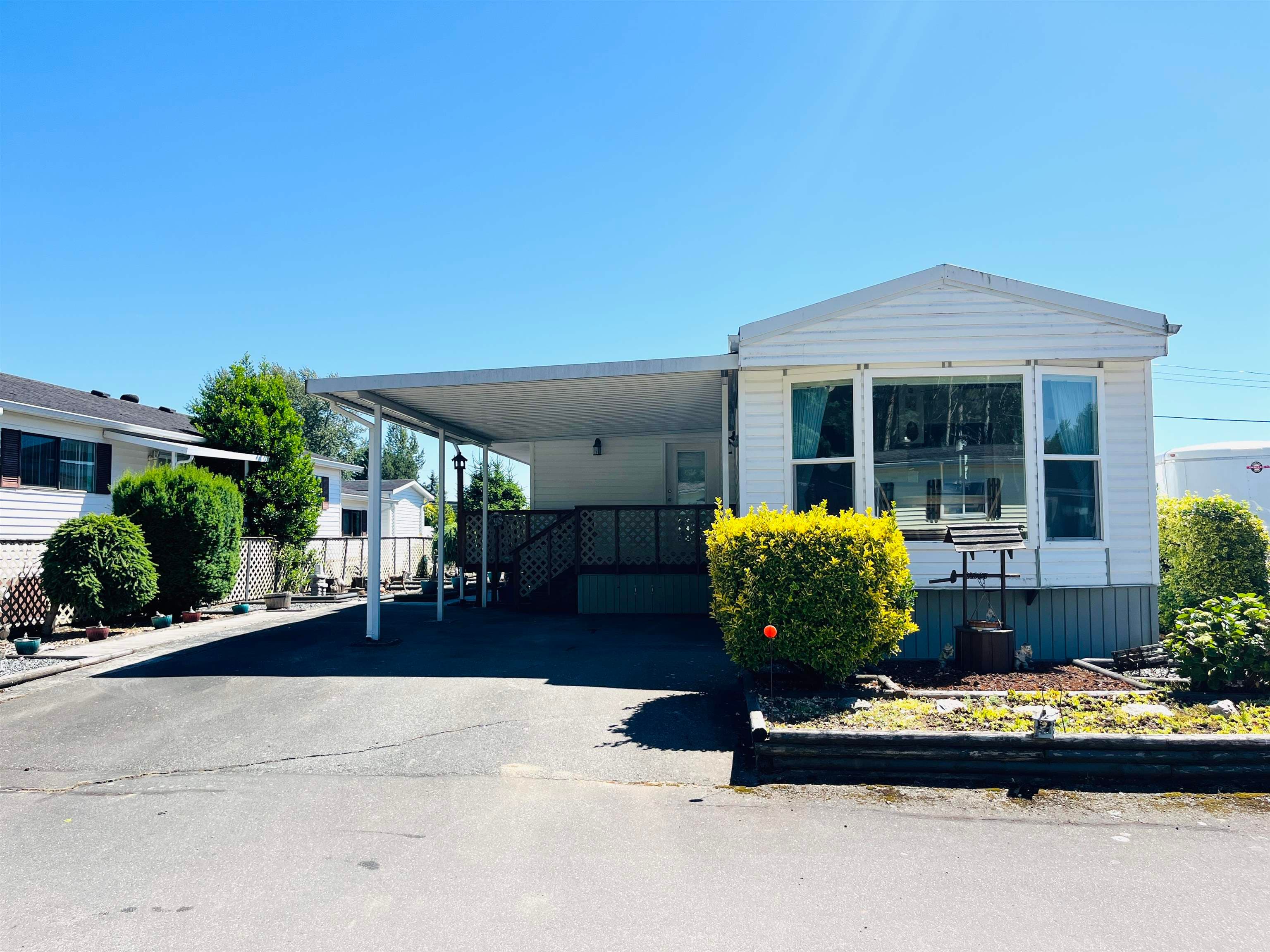 237 - 27111 0 Avenue, Langley