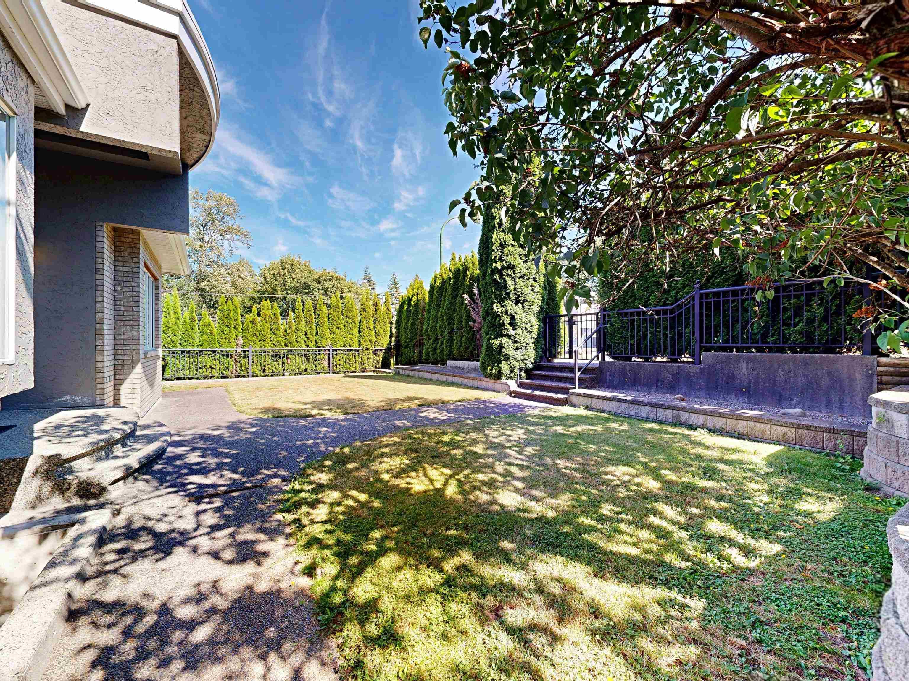4093 Nithsdale Street, Burnaby, V5G 1P5 — photo 2