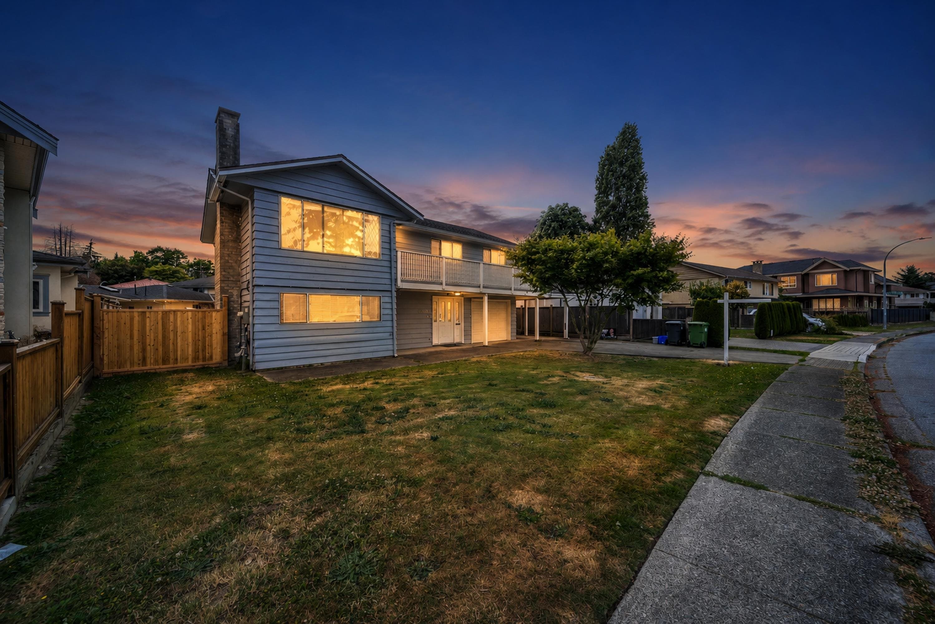 6439 Azure Road, Richmond
