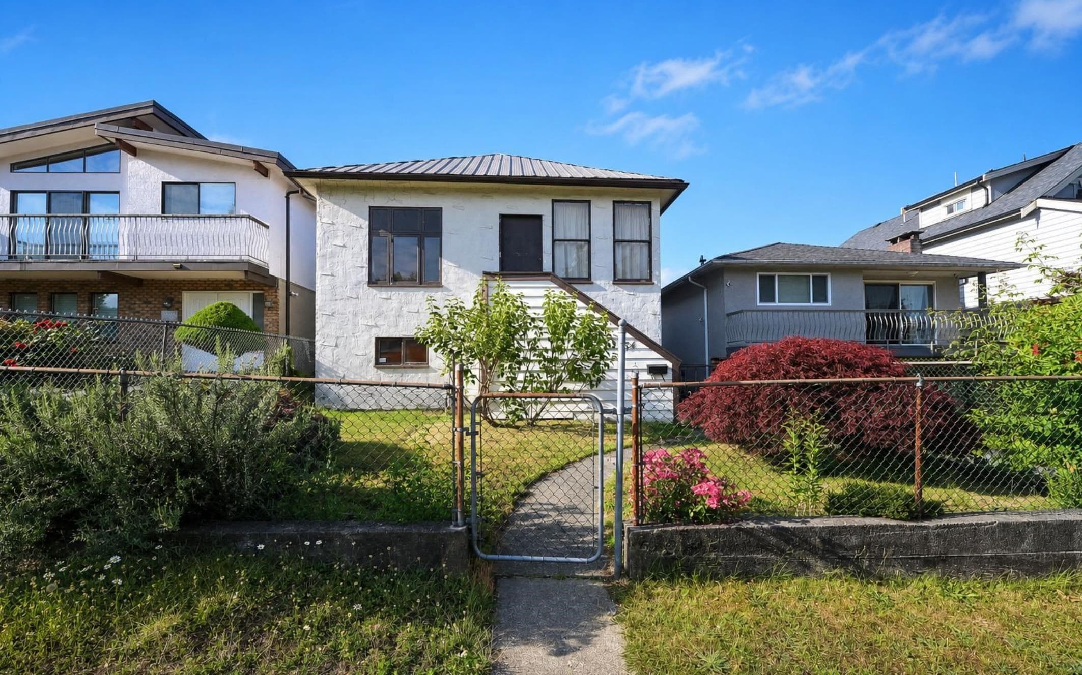 2354 E 33rd Avenue, Vancouver